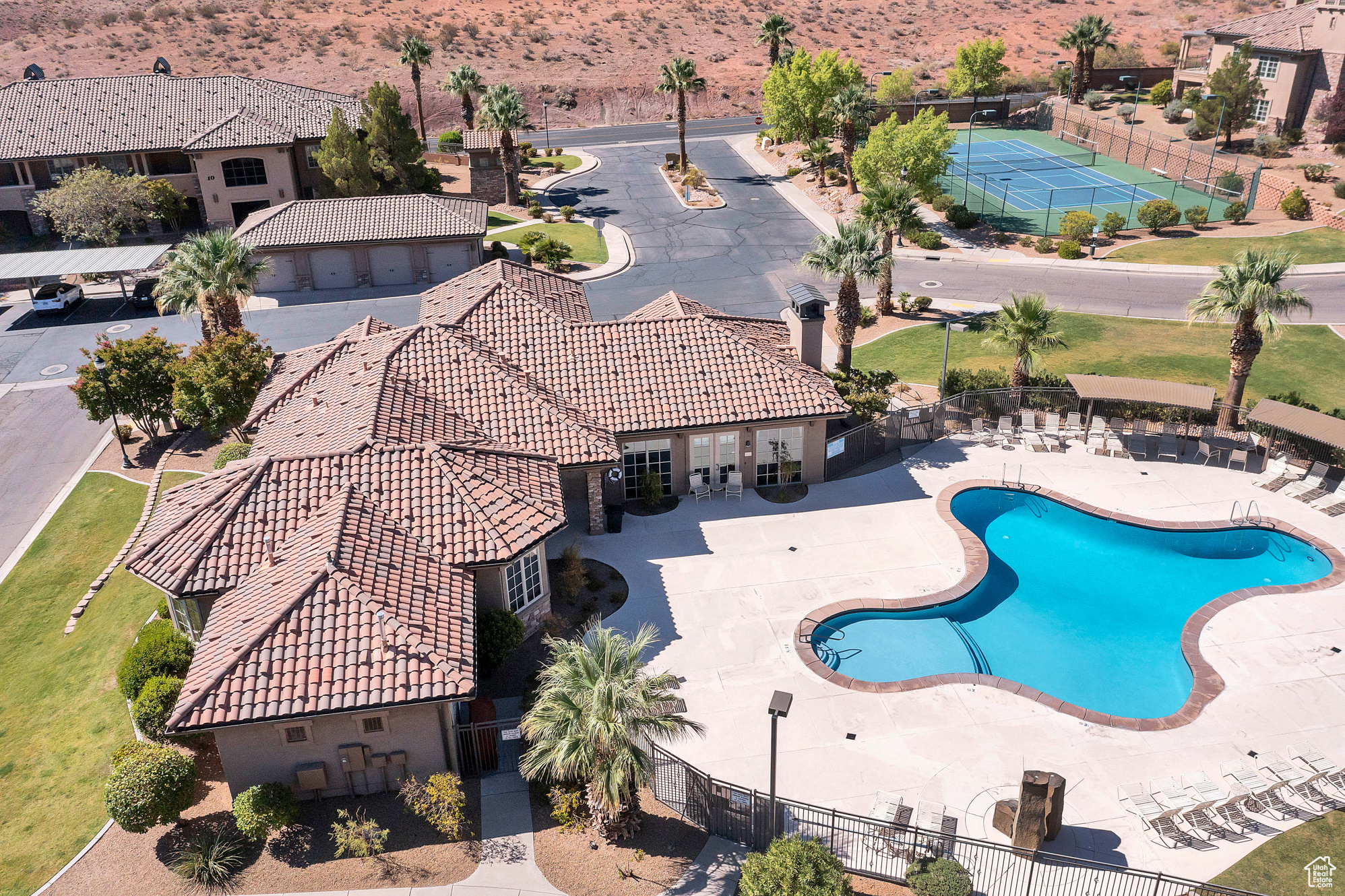 main property photo 35