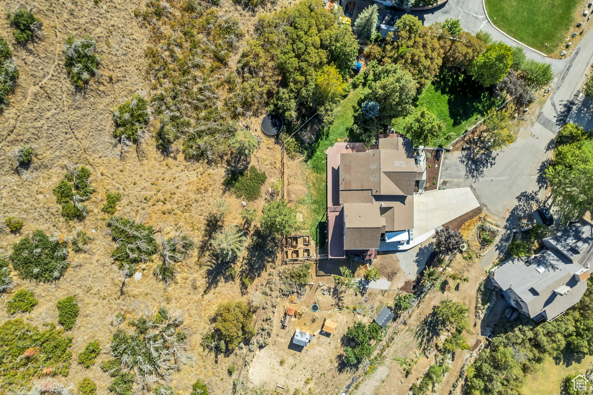 main property photo 44