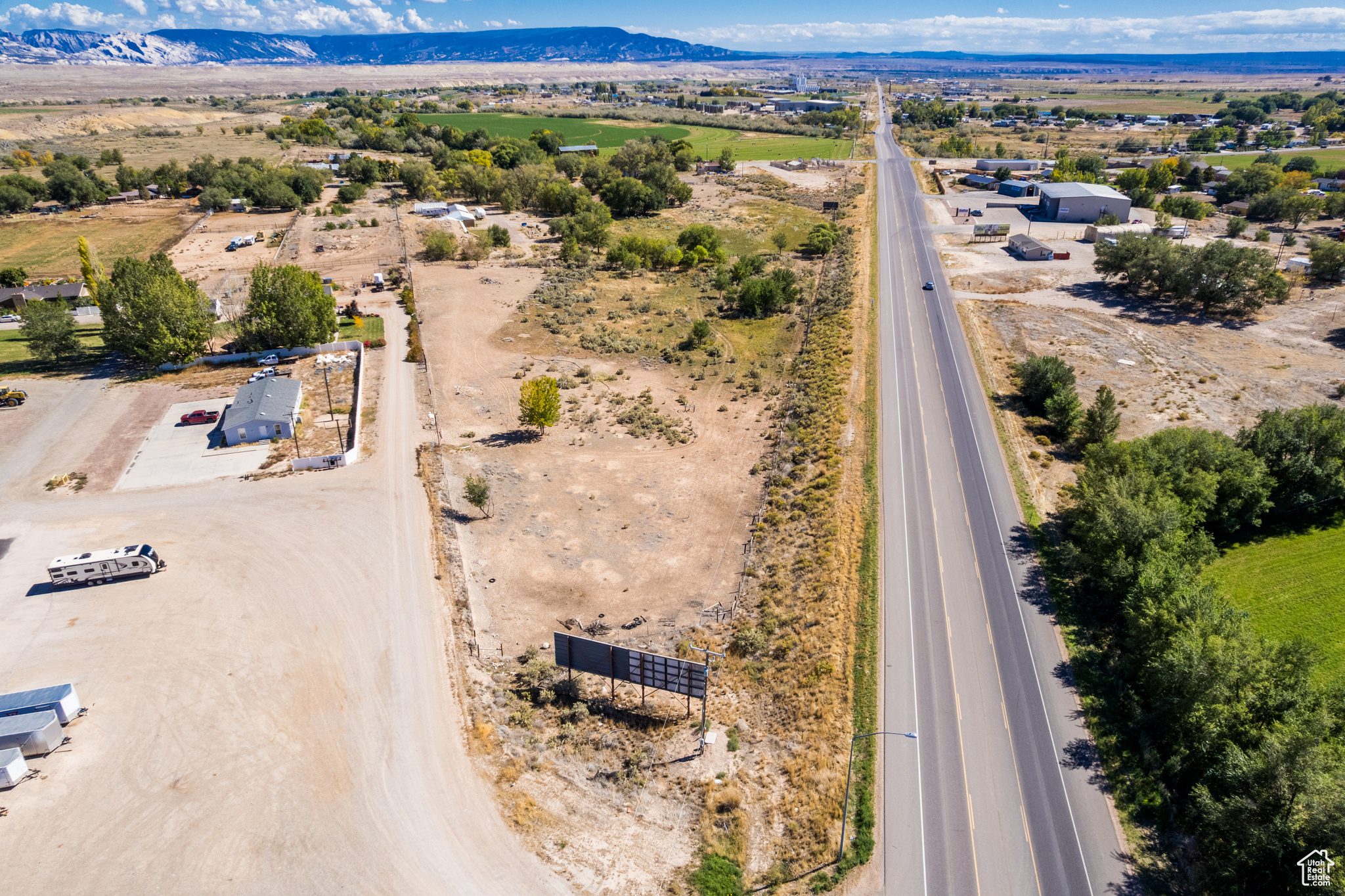main property photo 12