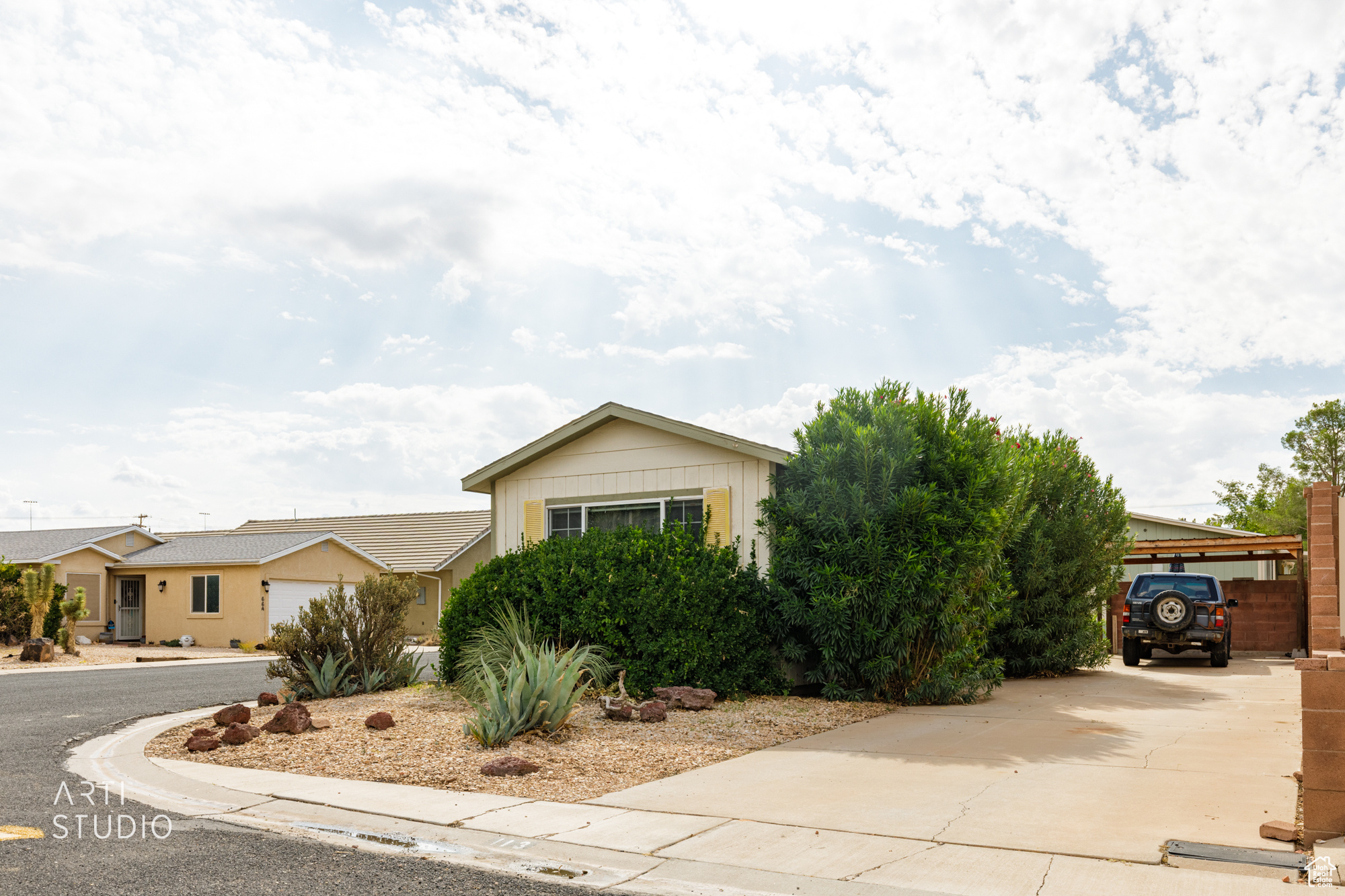 main property photo 13
