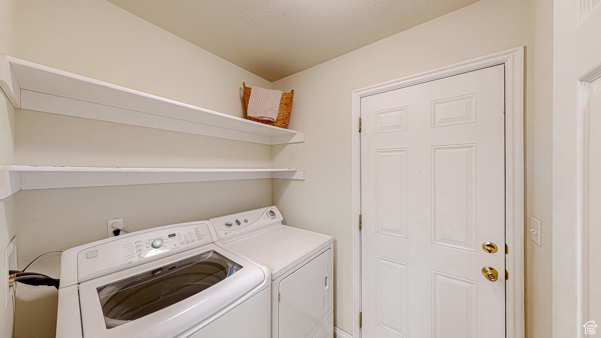 property viewer photo 12