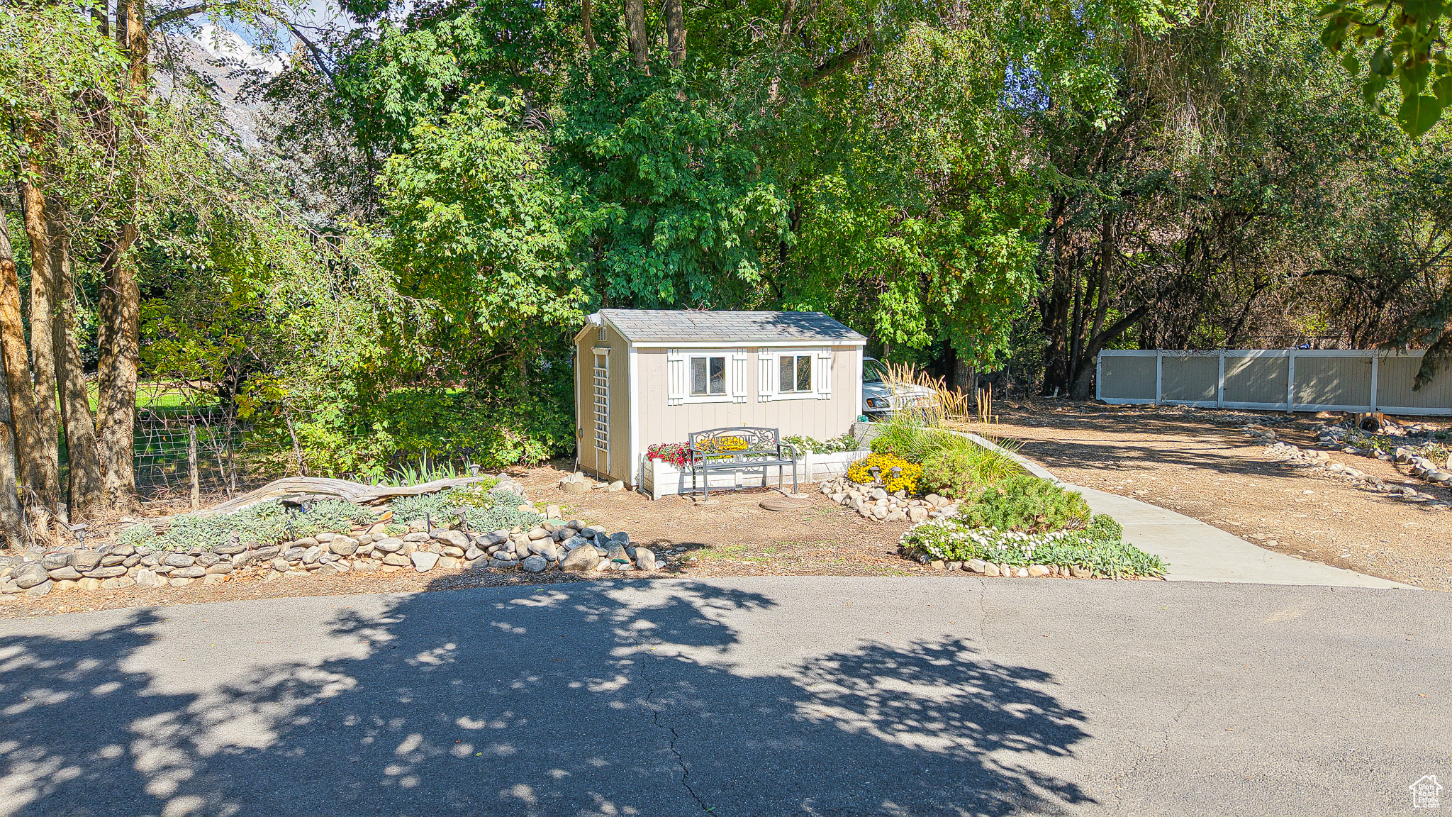 property viewer photo 33