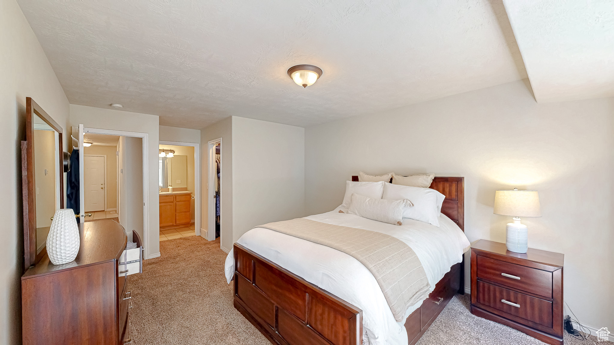 property viewer photo 8
