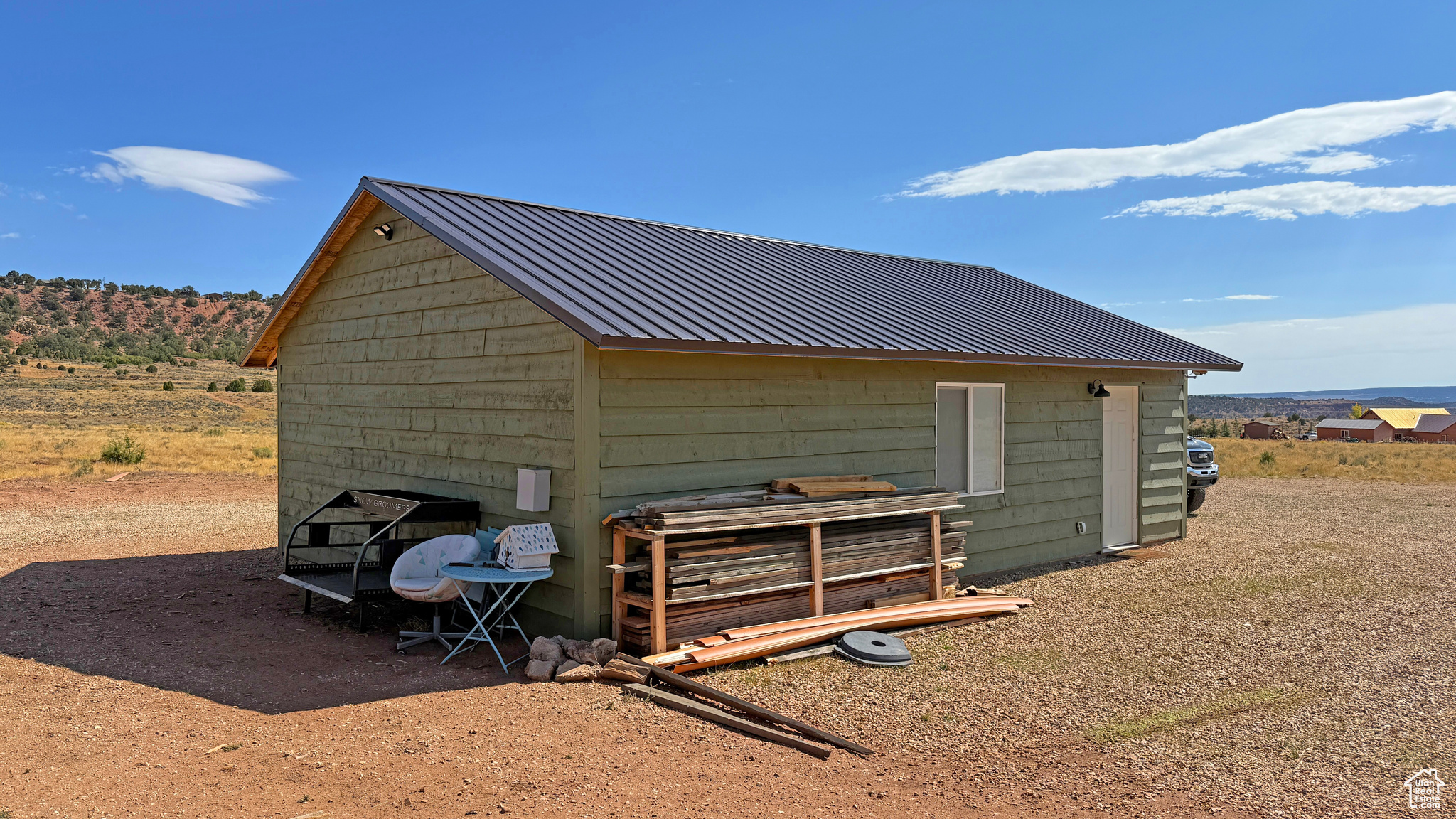 main property photo 5