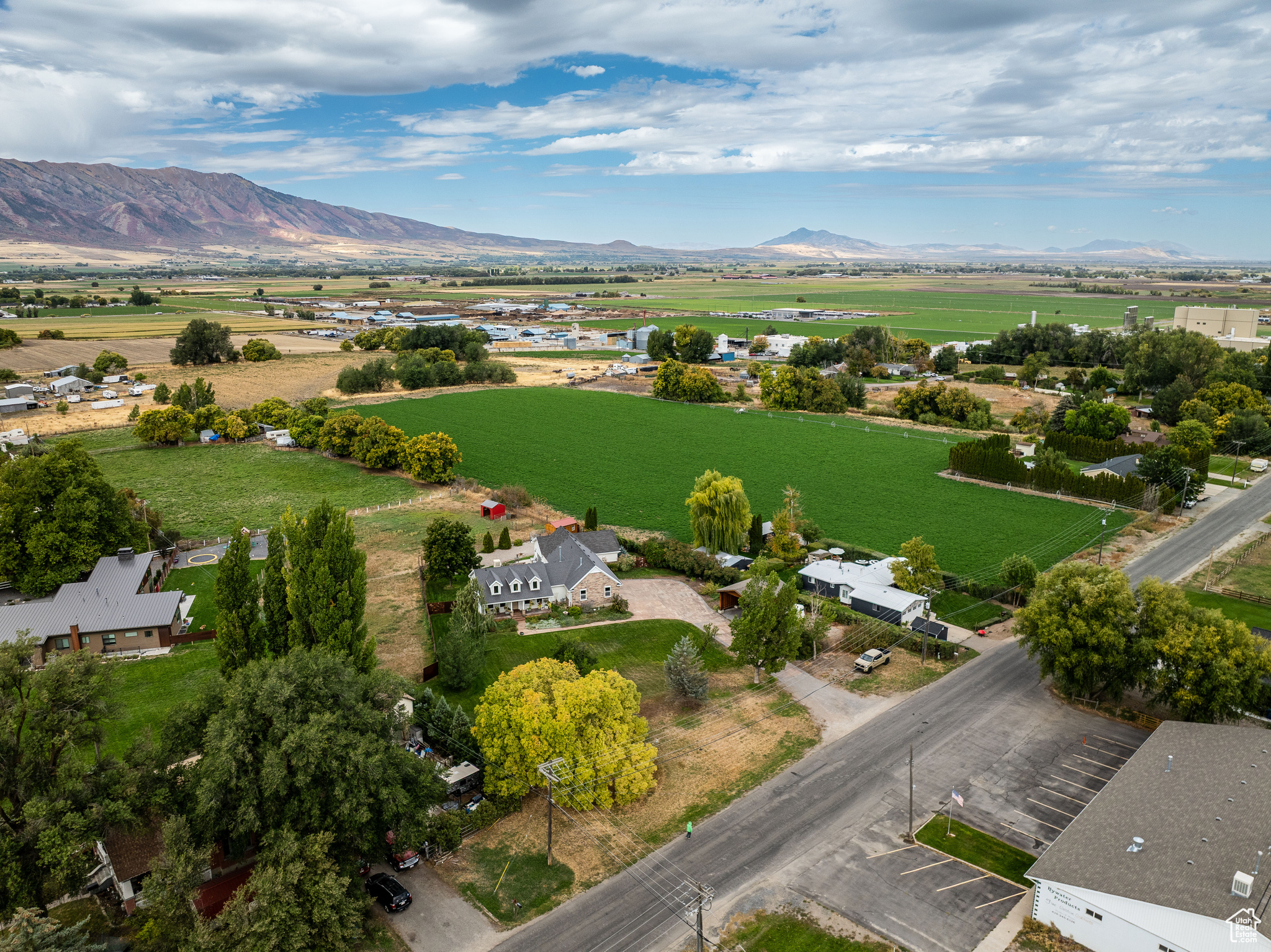 main property photo 32