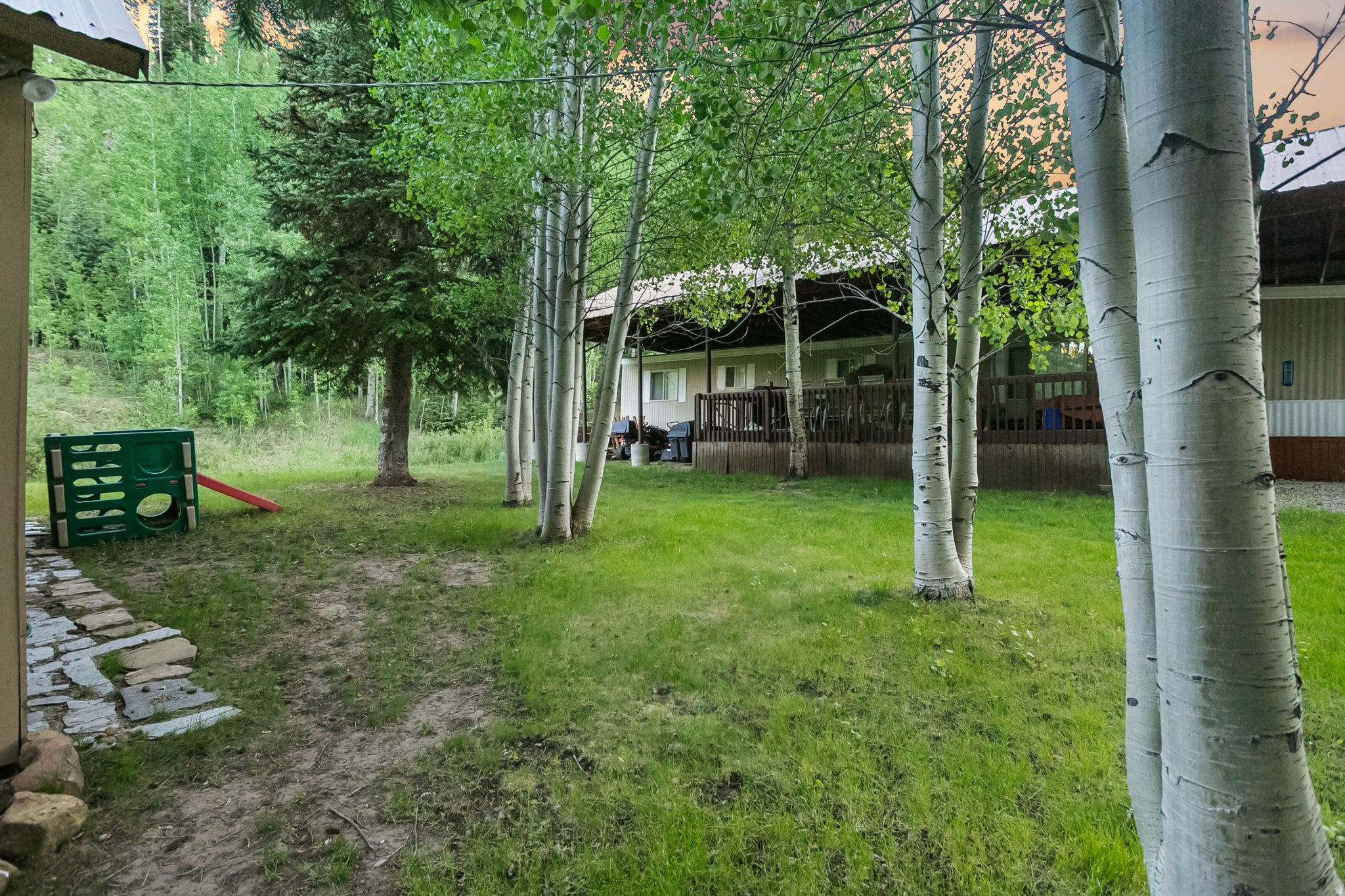 main property photo 28