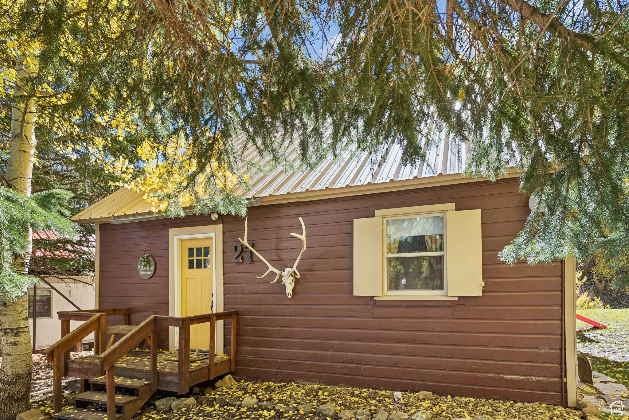 main property photo 50