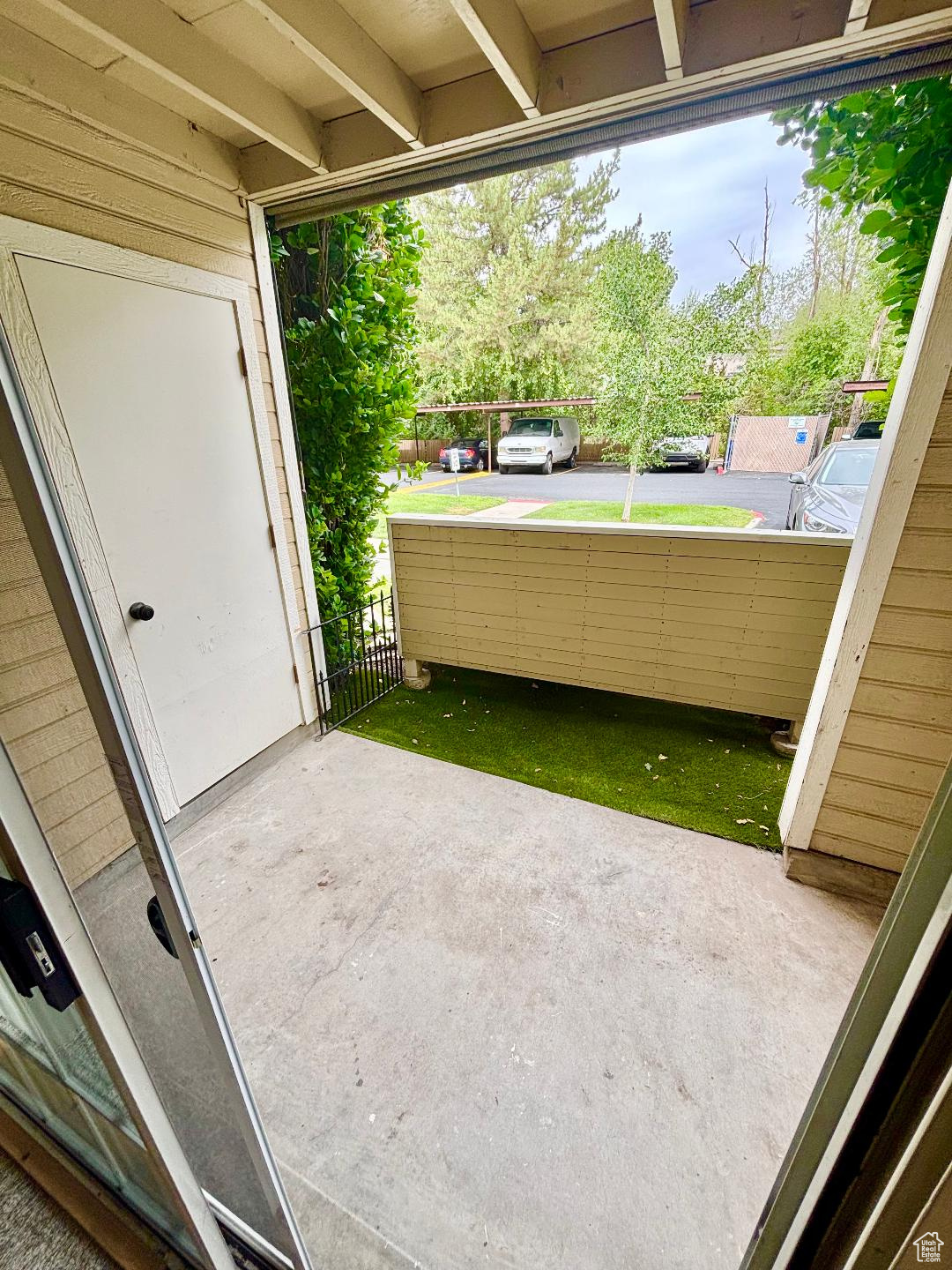 main property photo 25