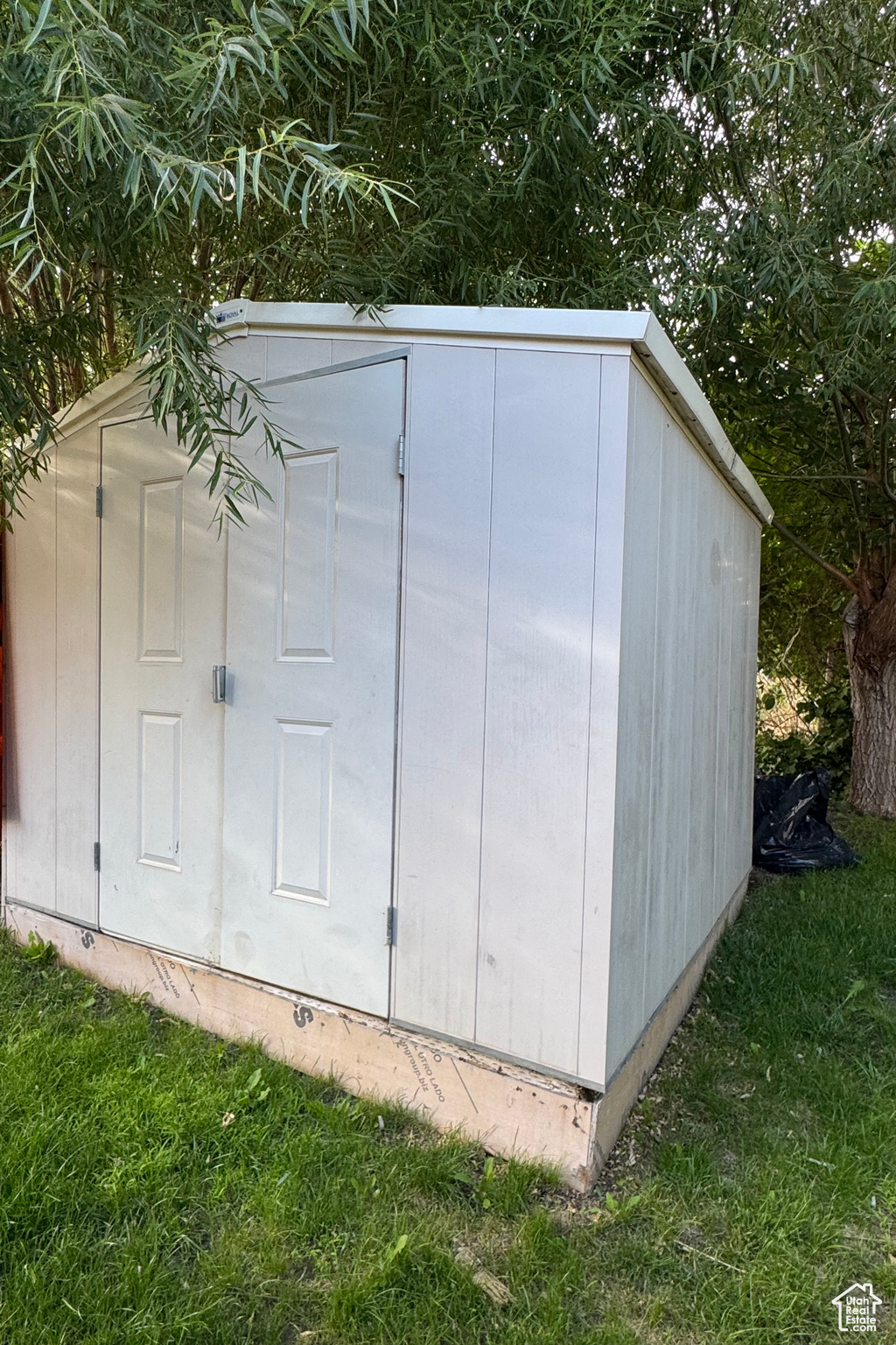 main property photo 14