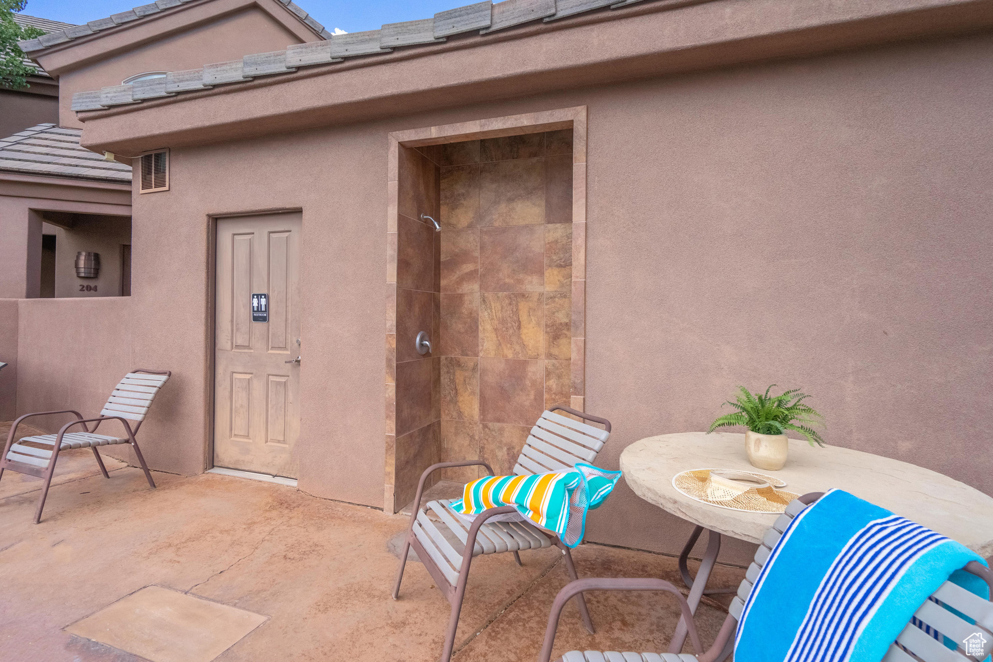 main property photo 60