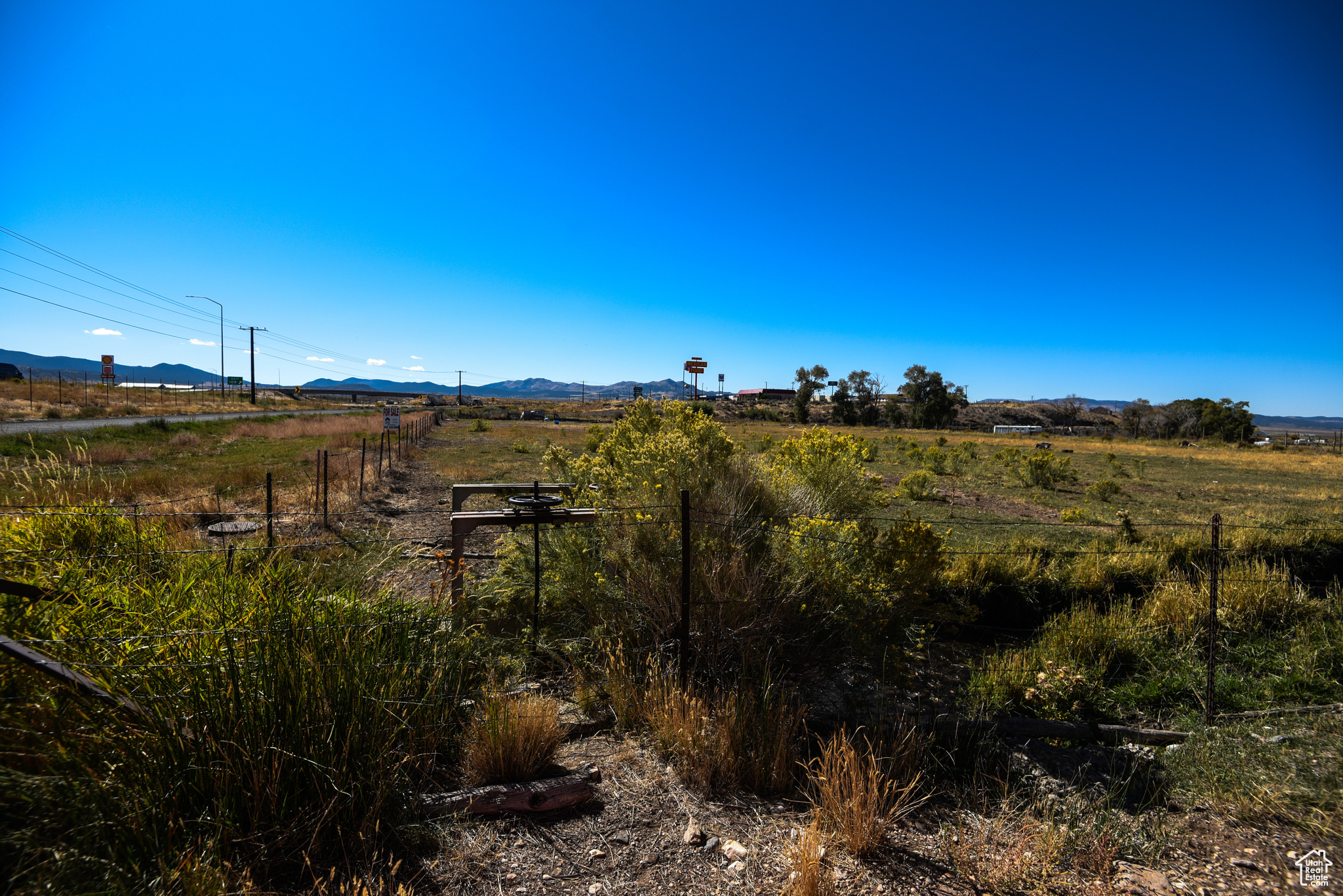 main property photo 13