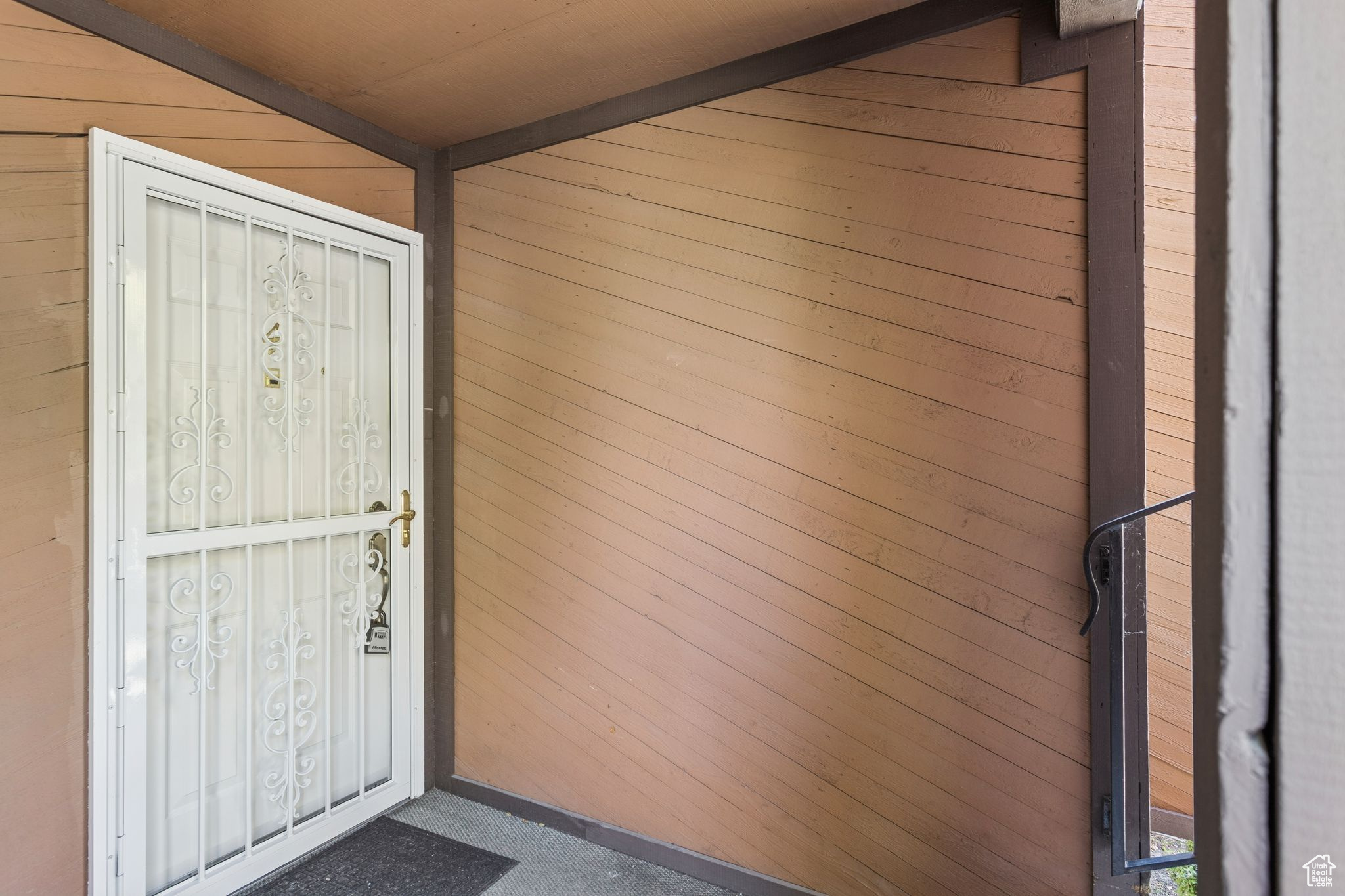 property viewer photo 1