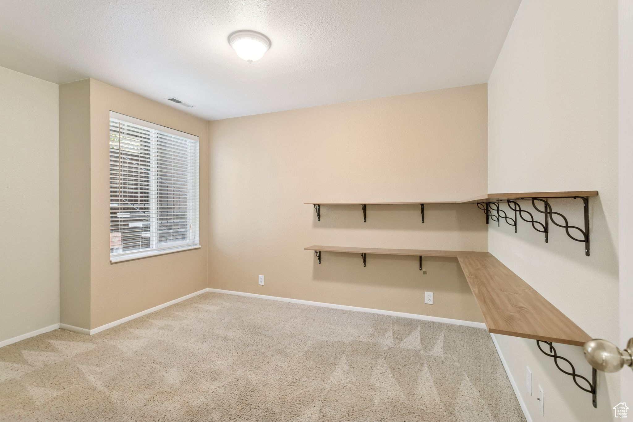 property viewer photo 13