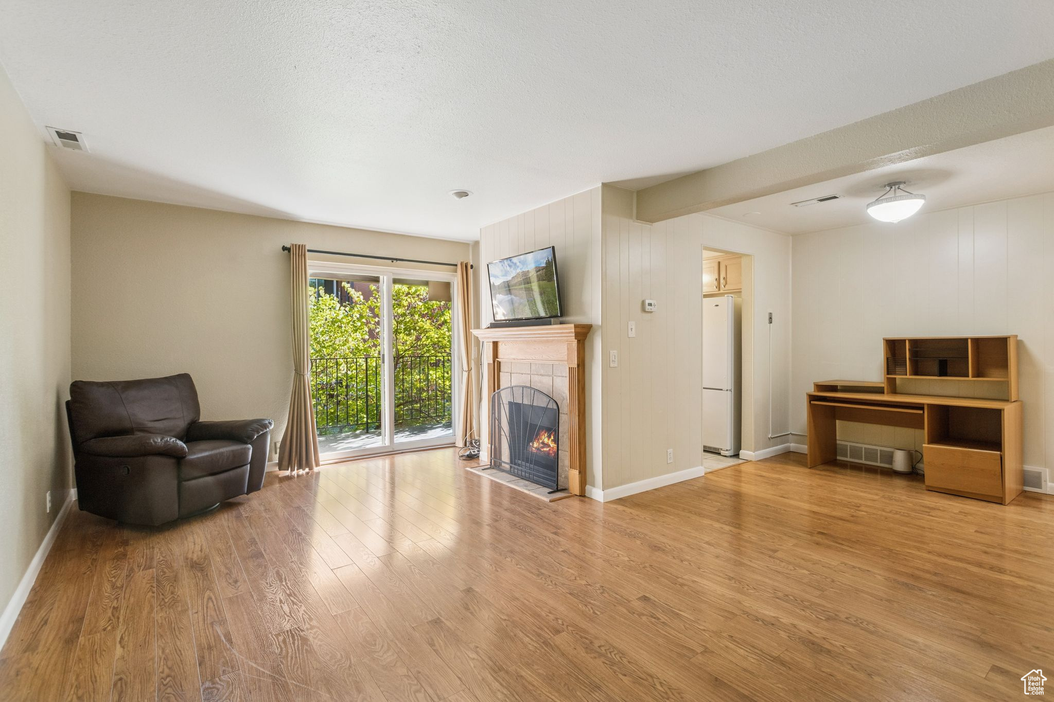 property viewer photo 2