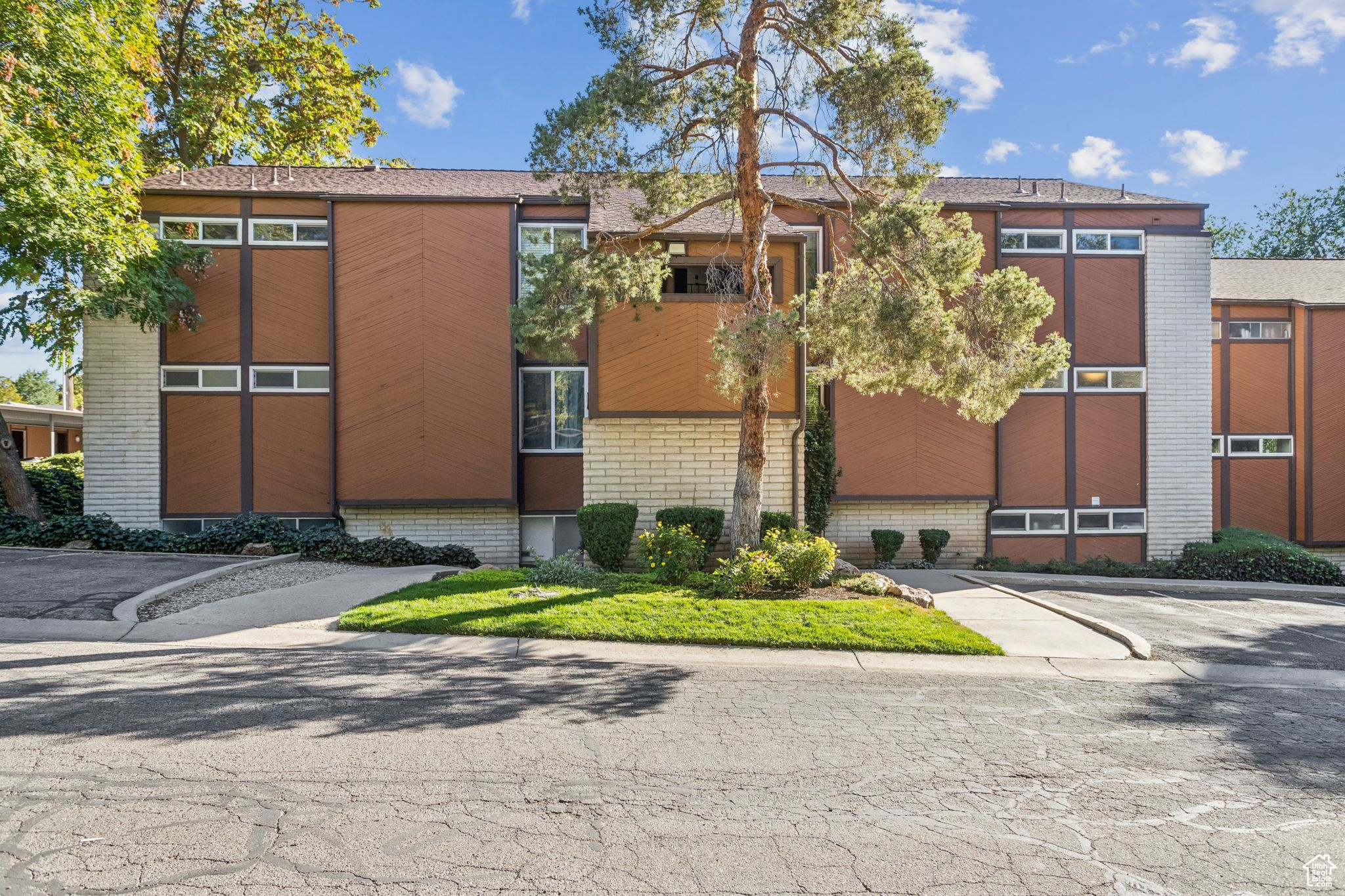 property viewer photo 20