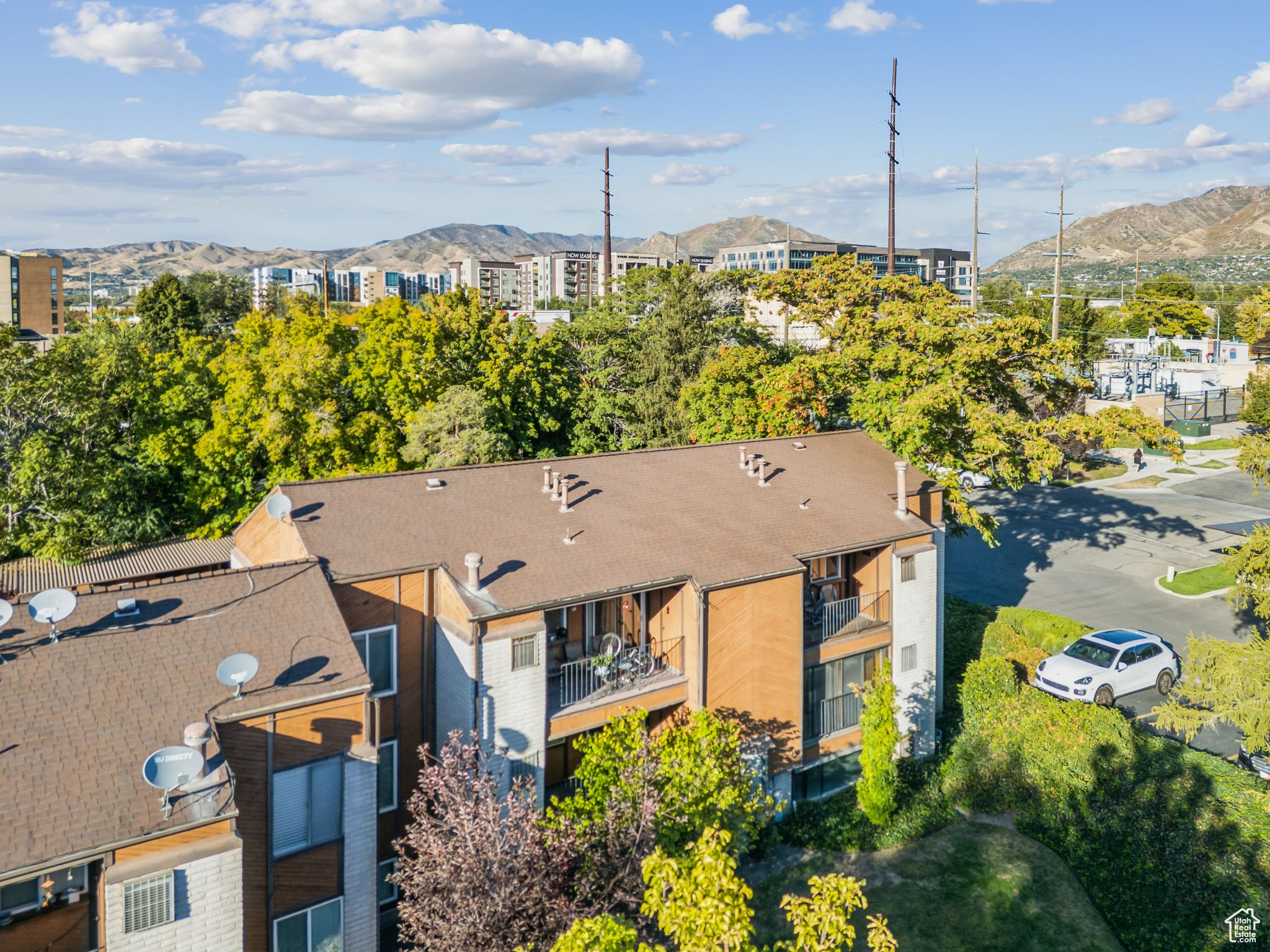 property viewer photo 30
