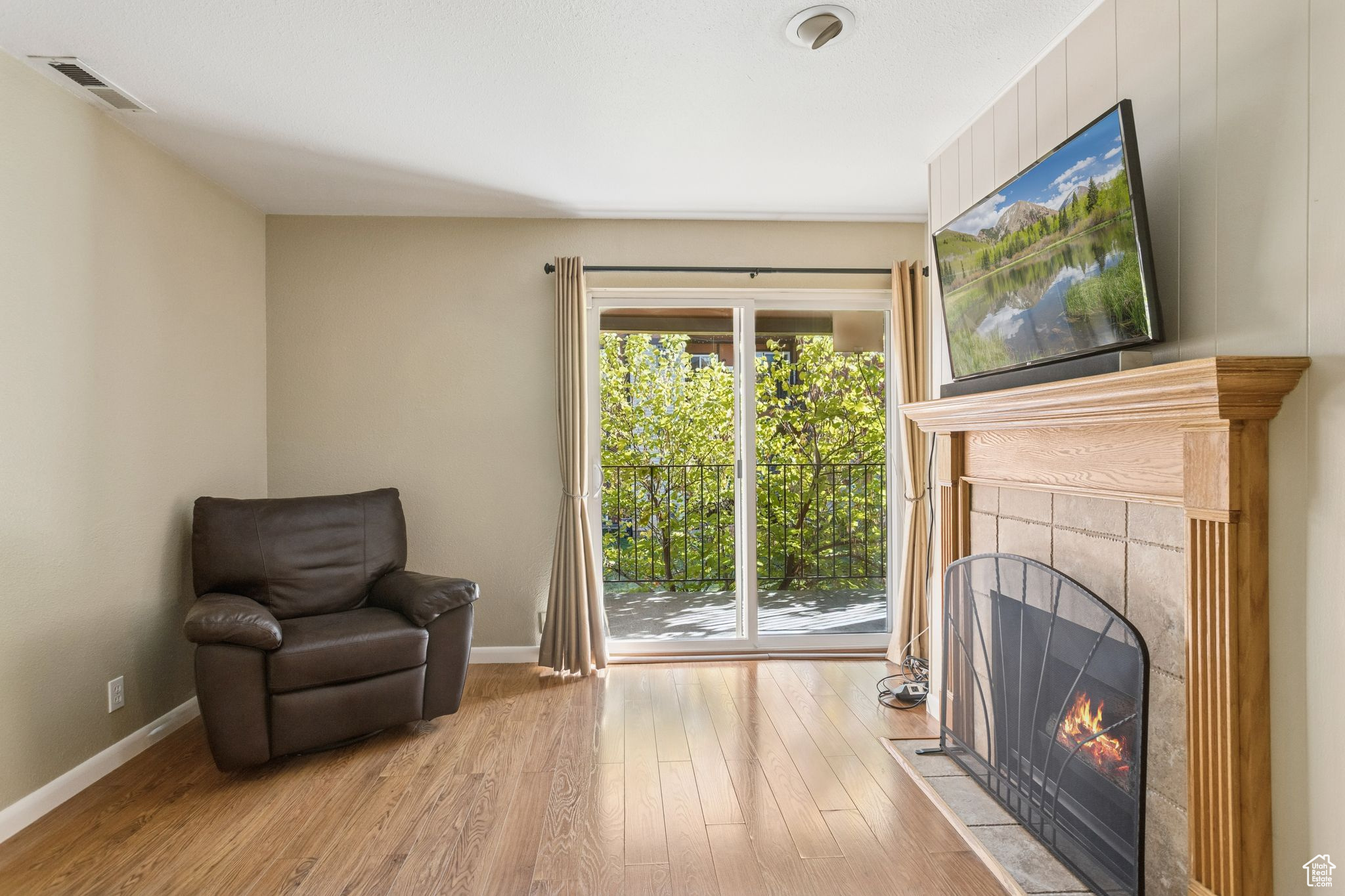 property viewer photo 4