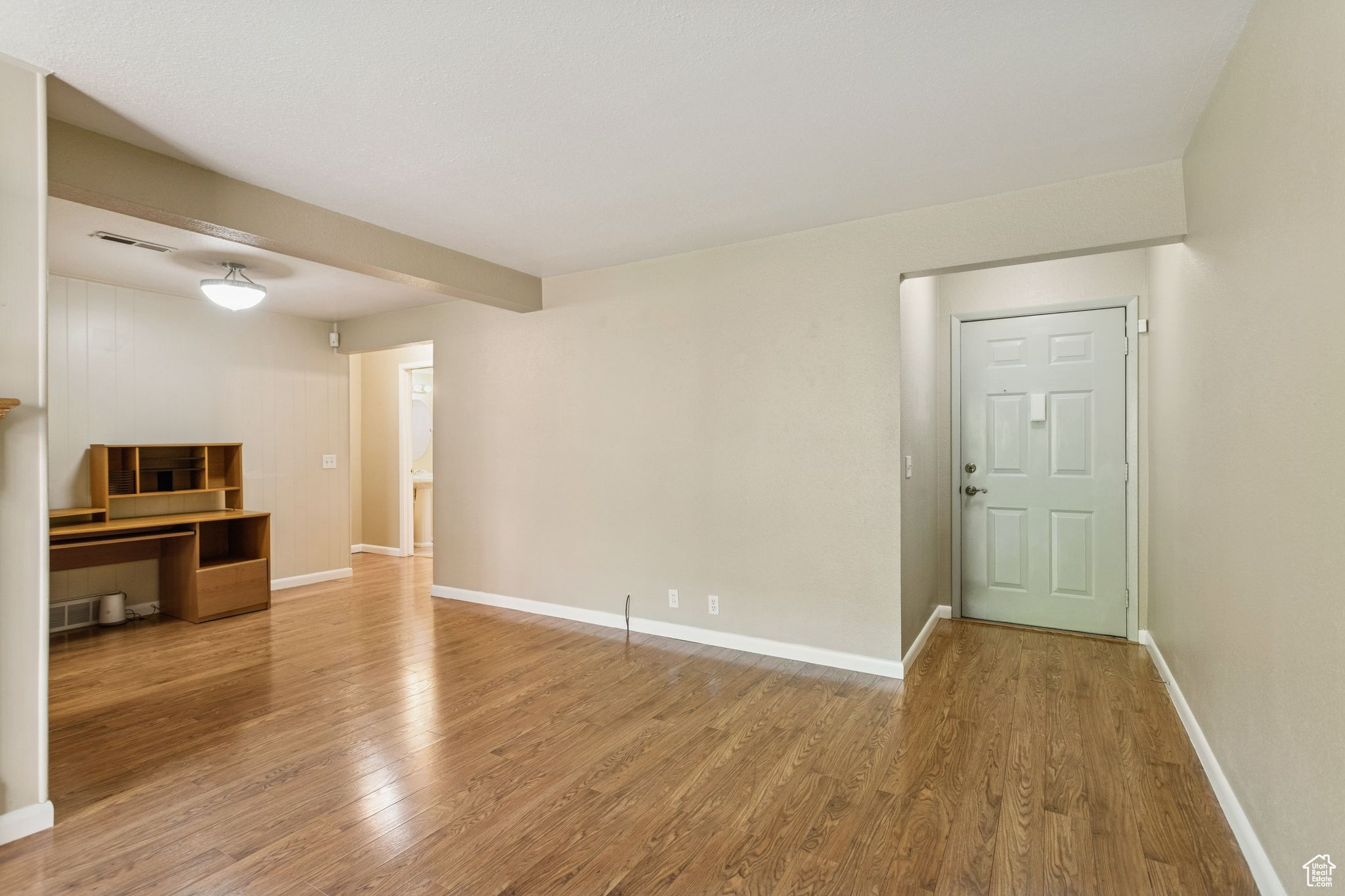 property viewer photo 5