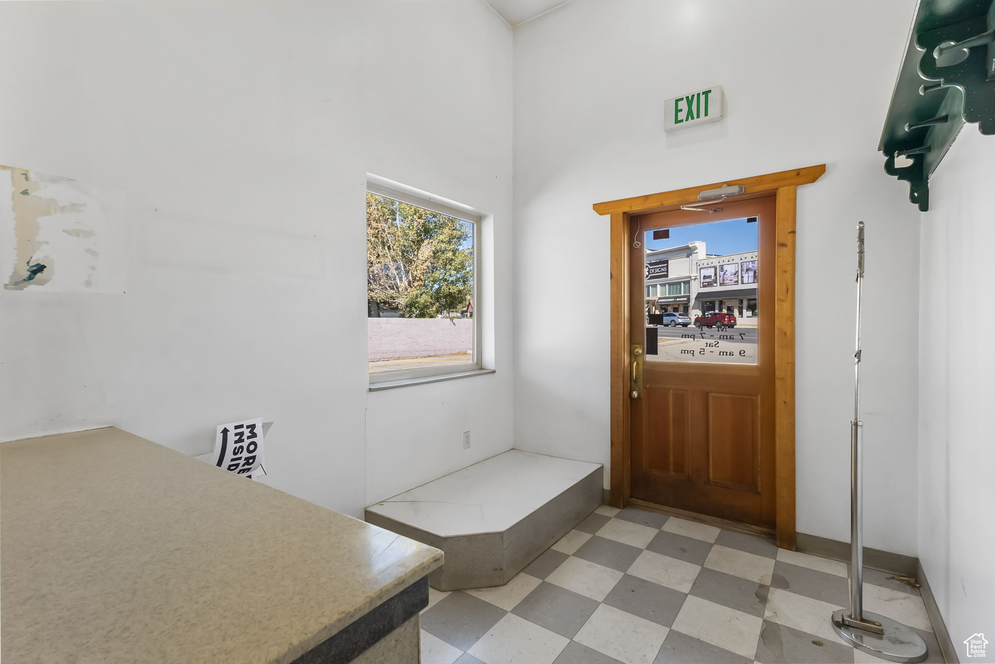 main property photo 10