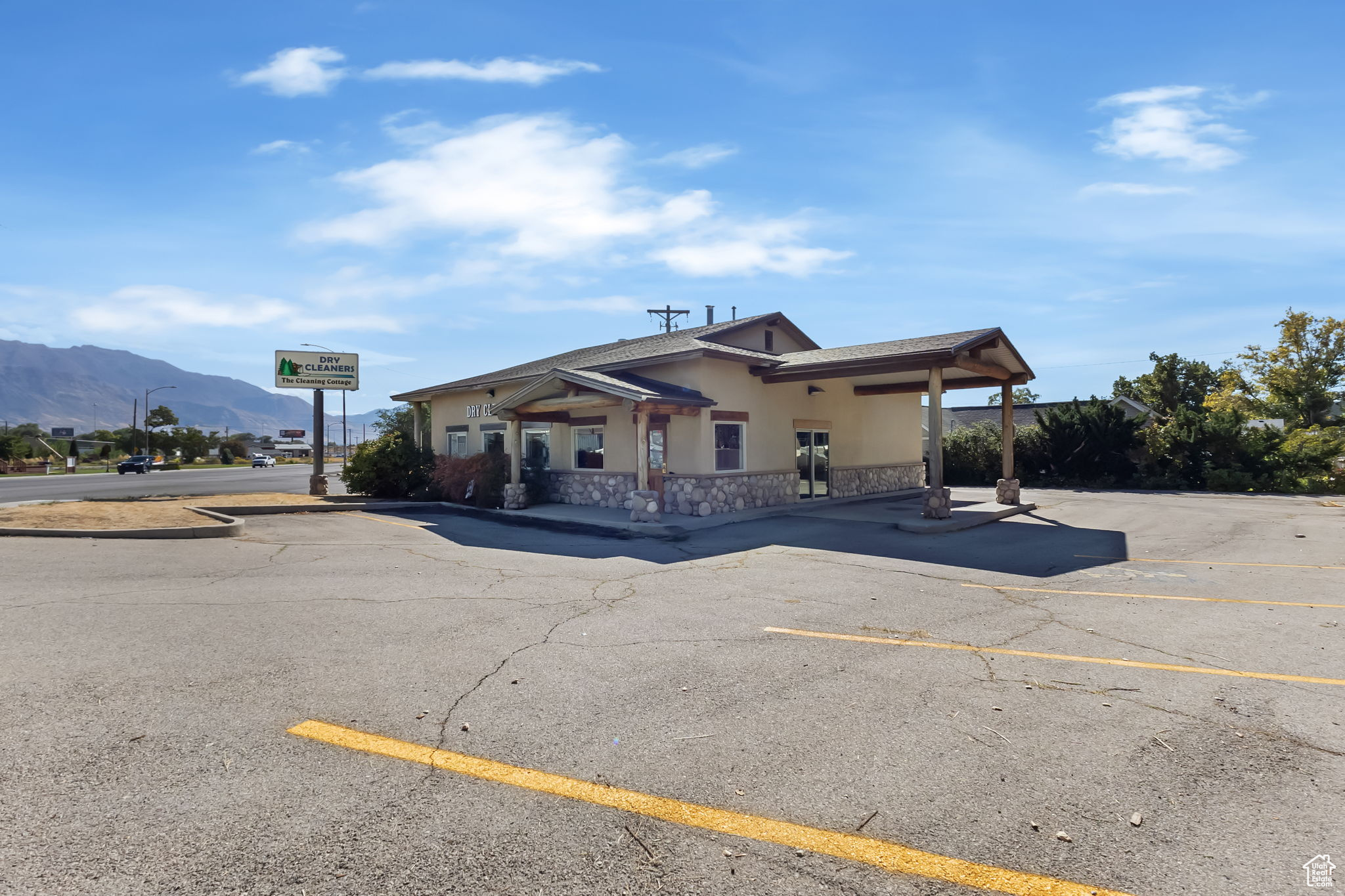 main property photo 20