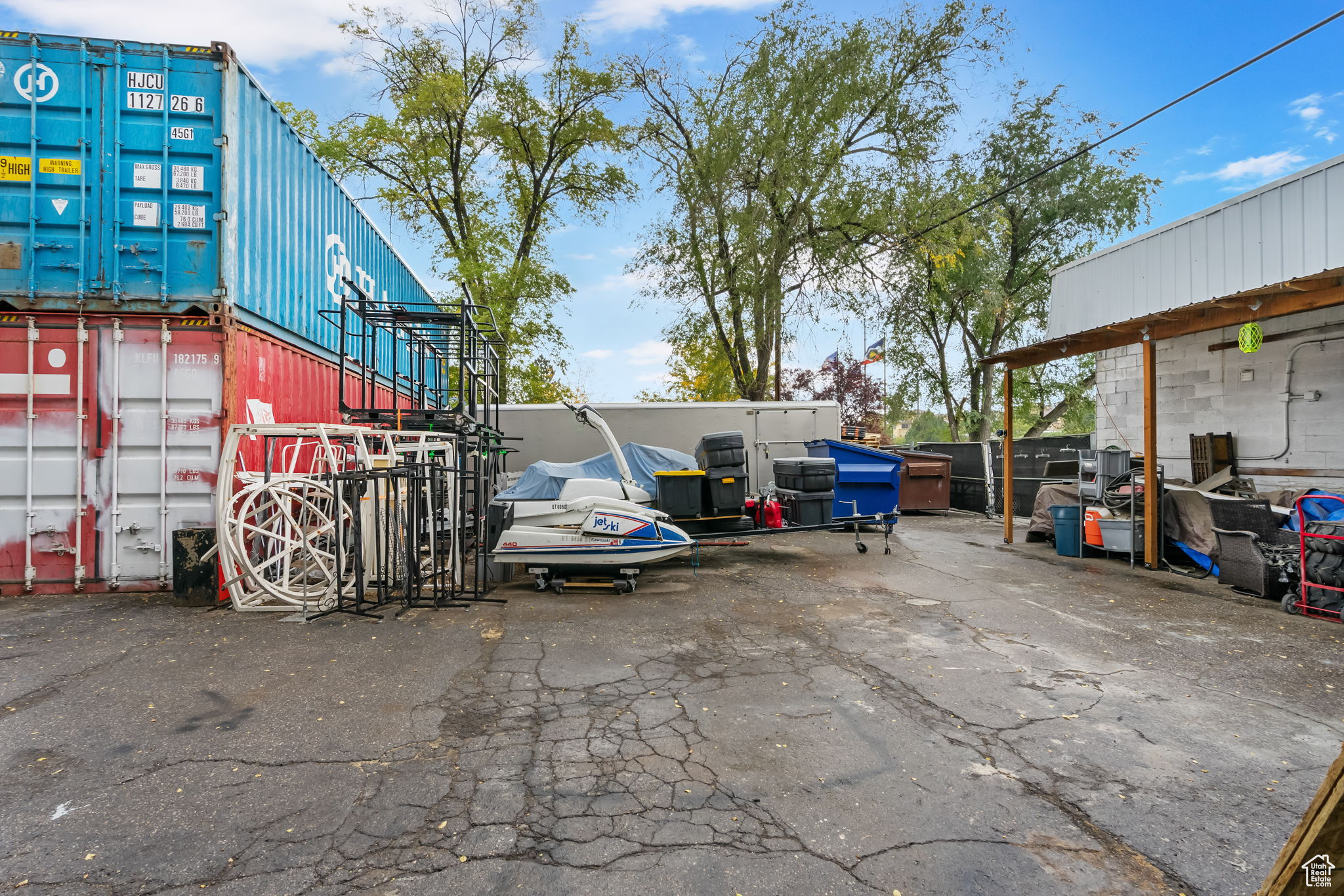 main property photo 20