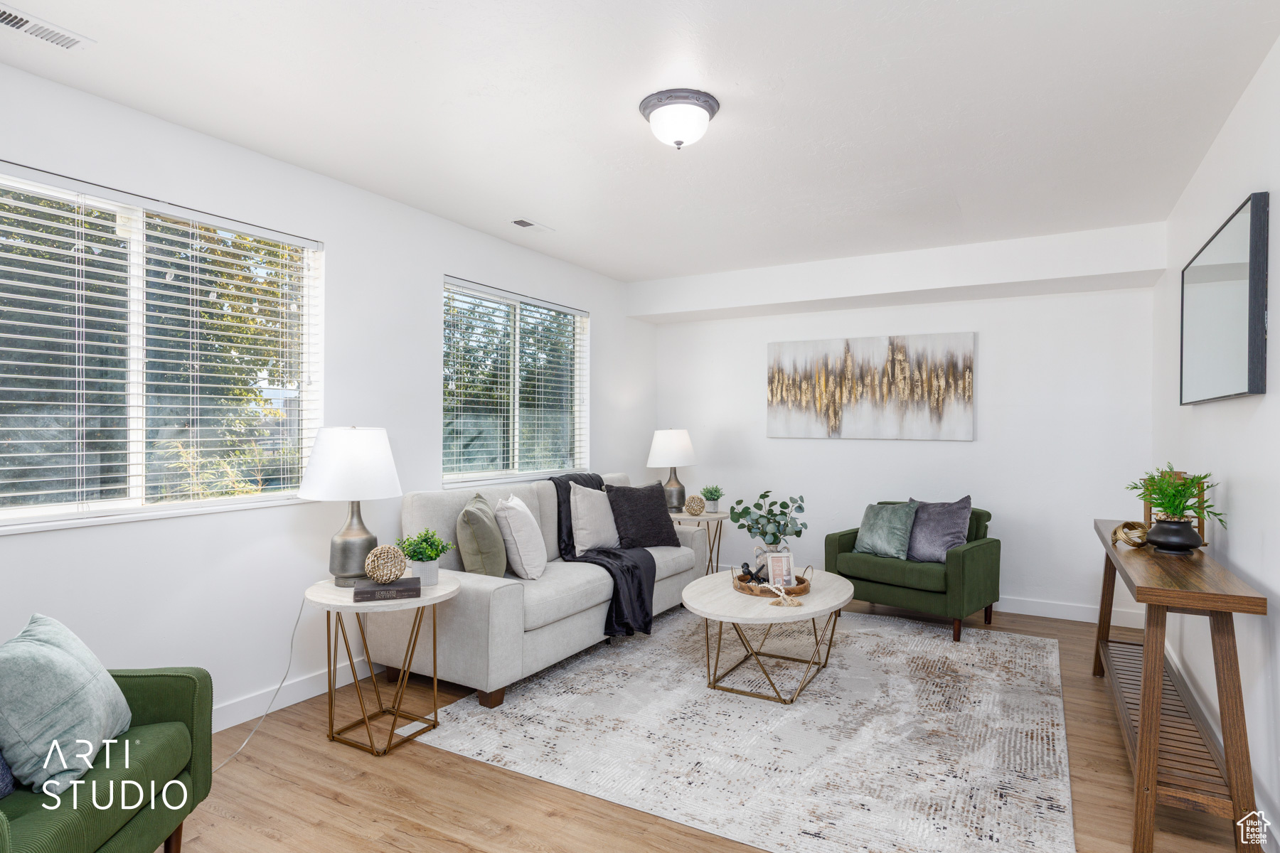 property viewer photo 1