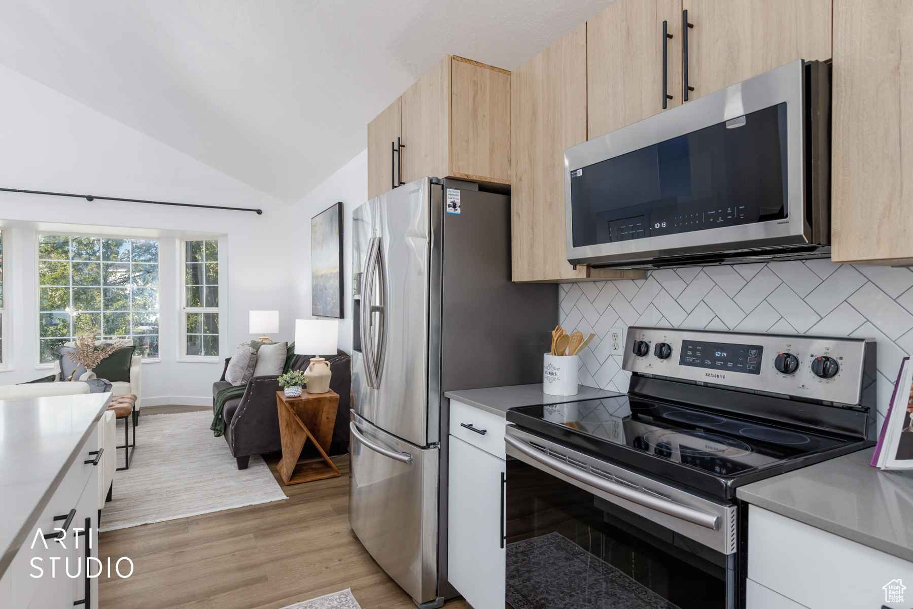 property viewer photo 12