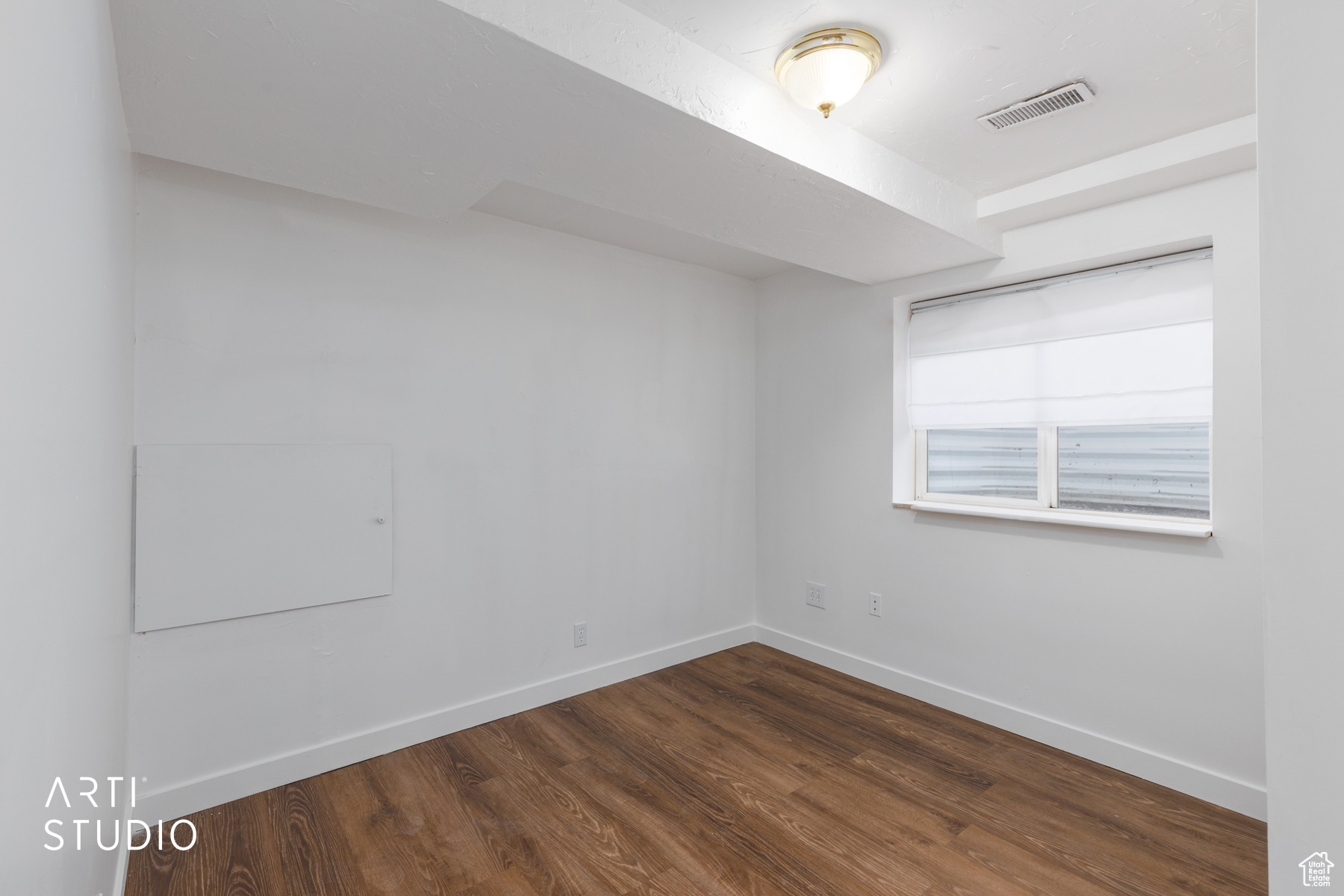 property viewer photo 16
