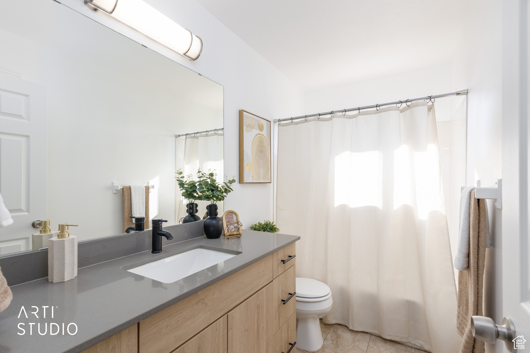 property viewer photo 21