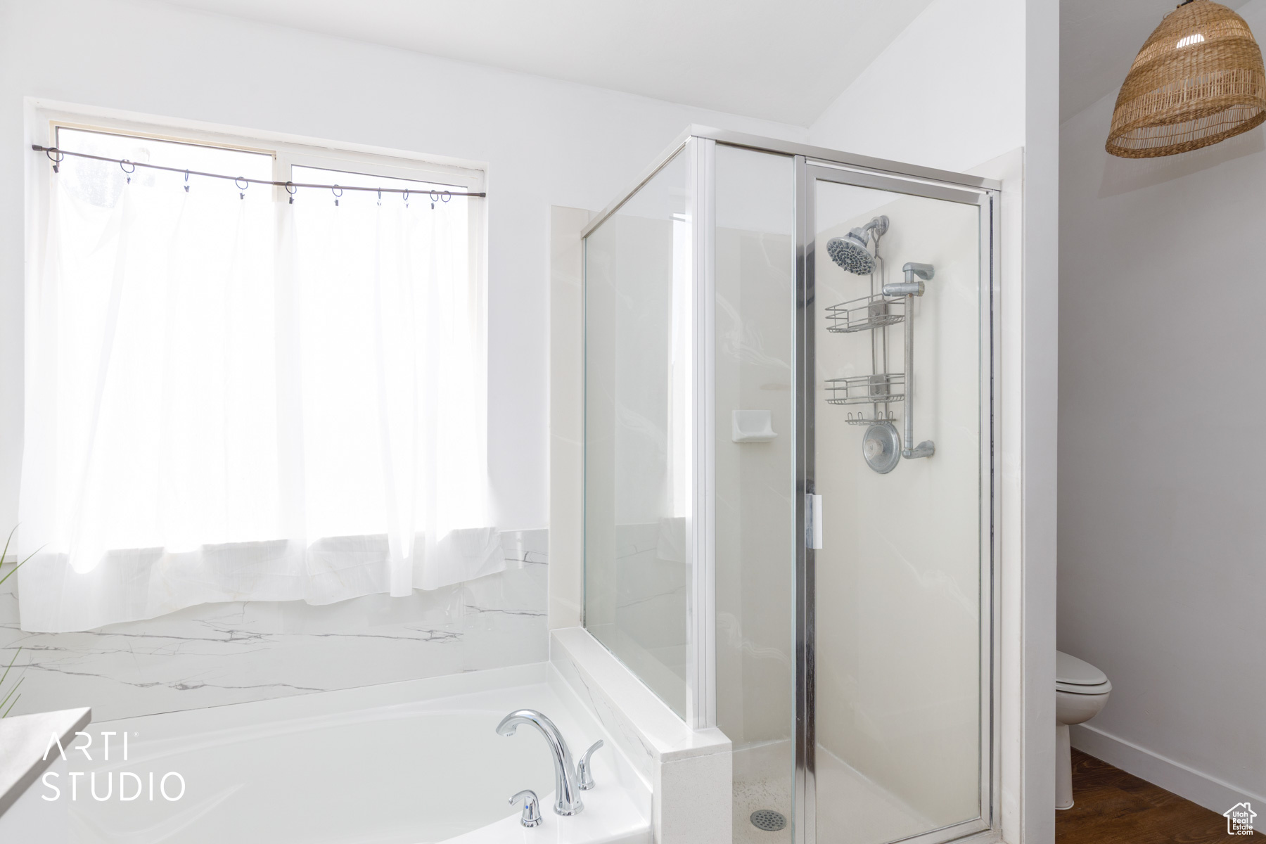 property viewer photo 23