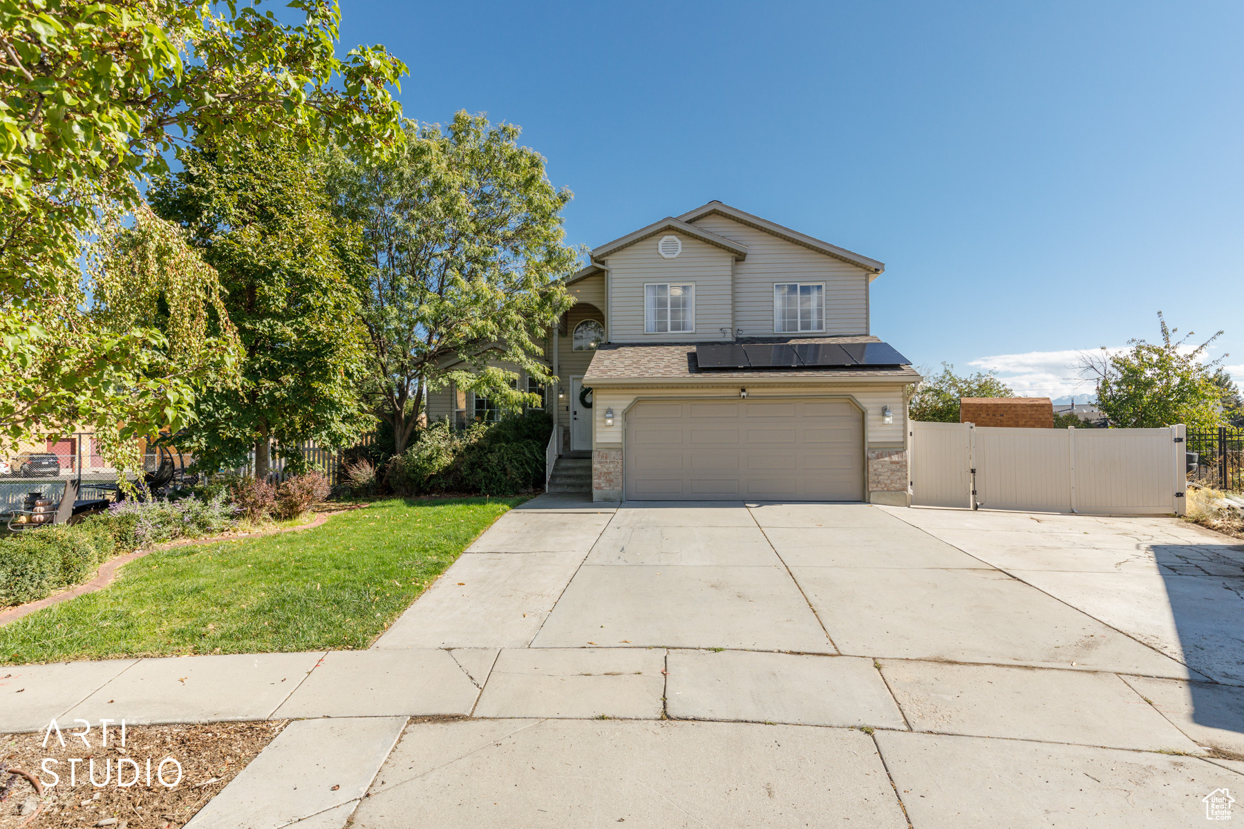 property viewer photo 3
