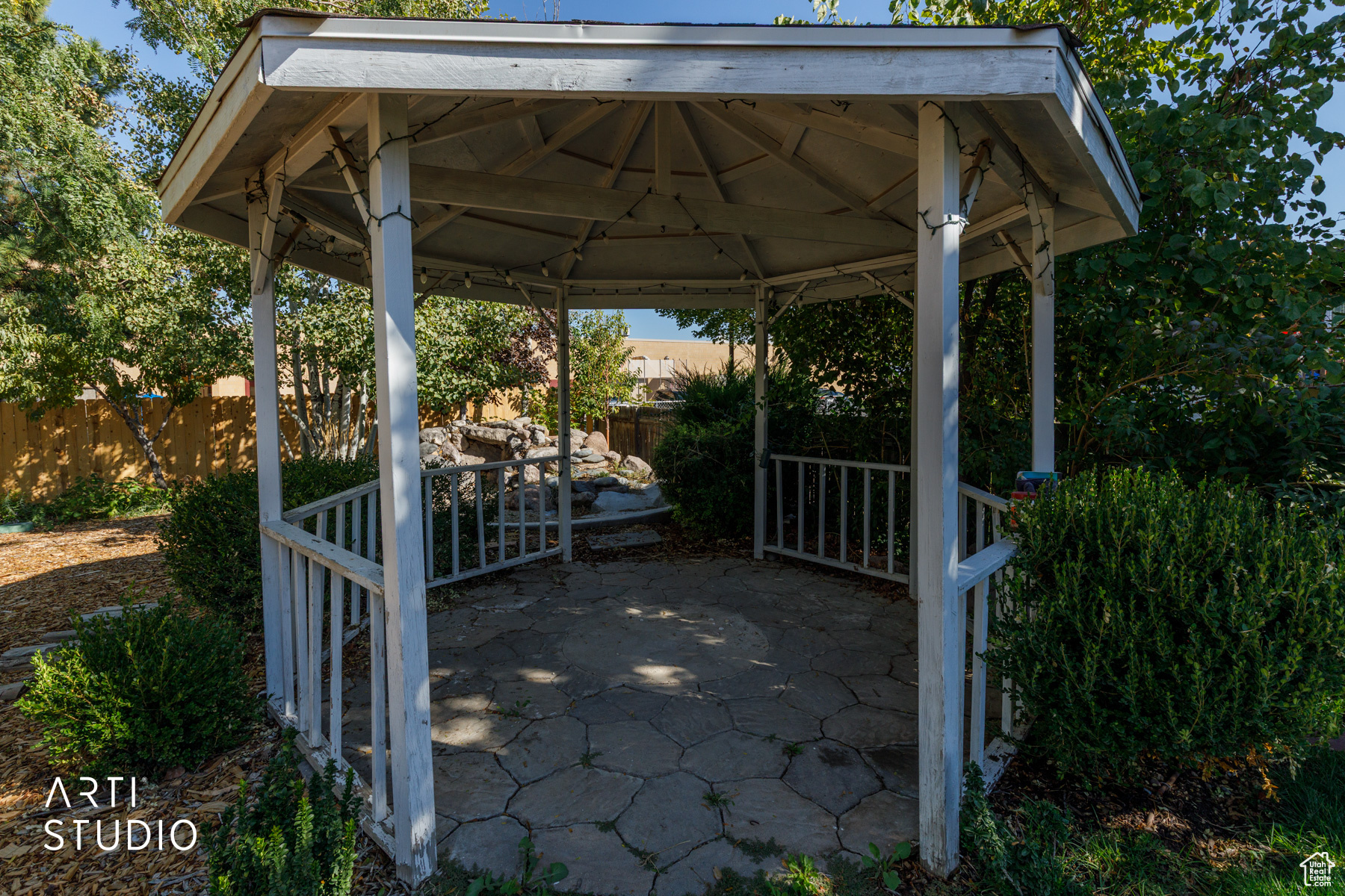 property viewer photo 32