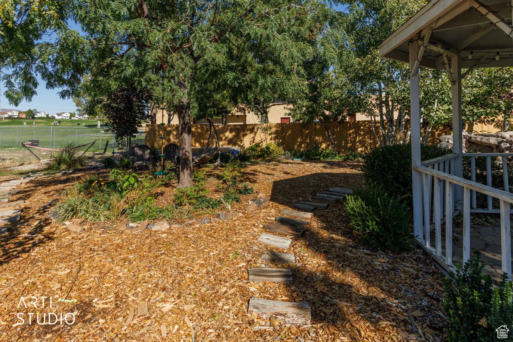property viewer photo 33