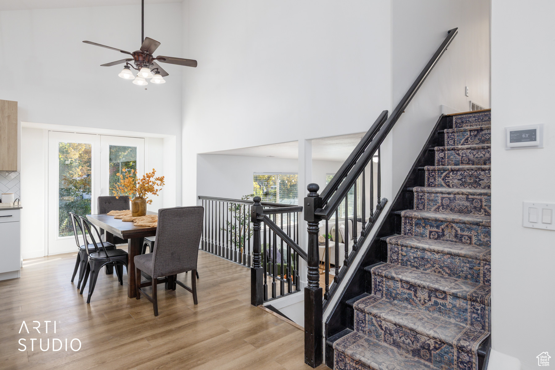 property viewer photo 7