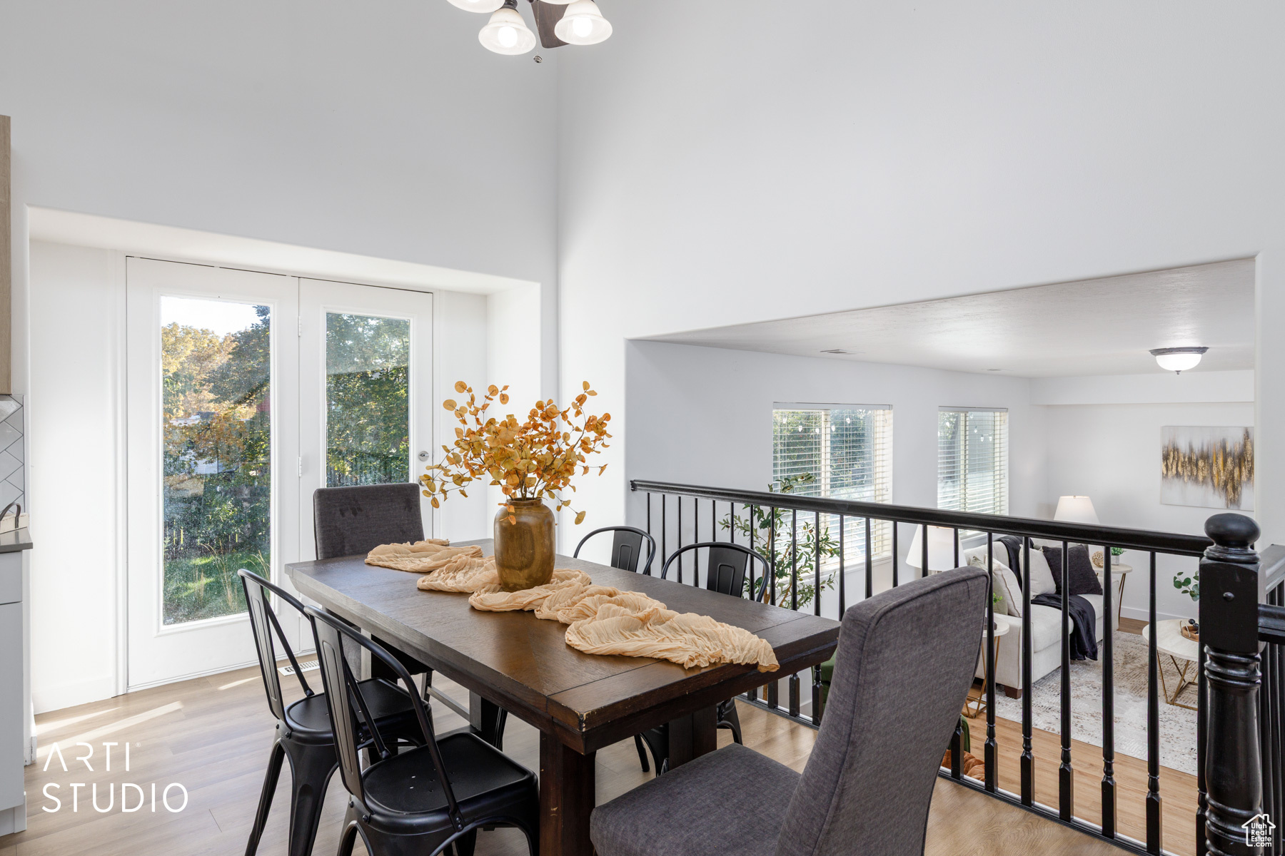 property viewer photo 9