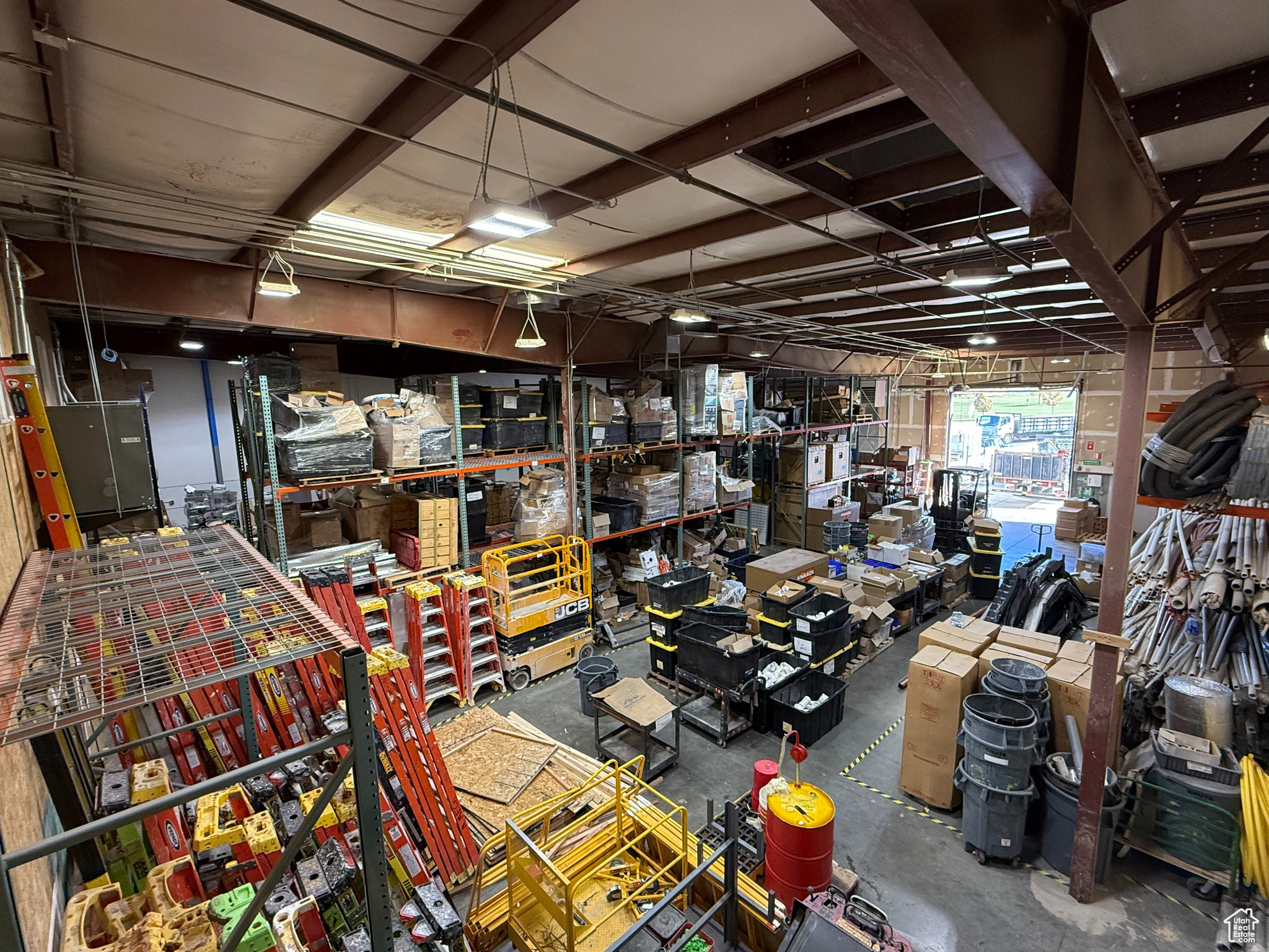 main property photo 13