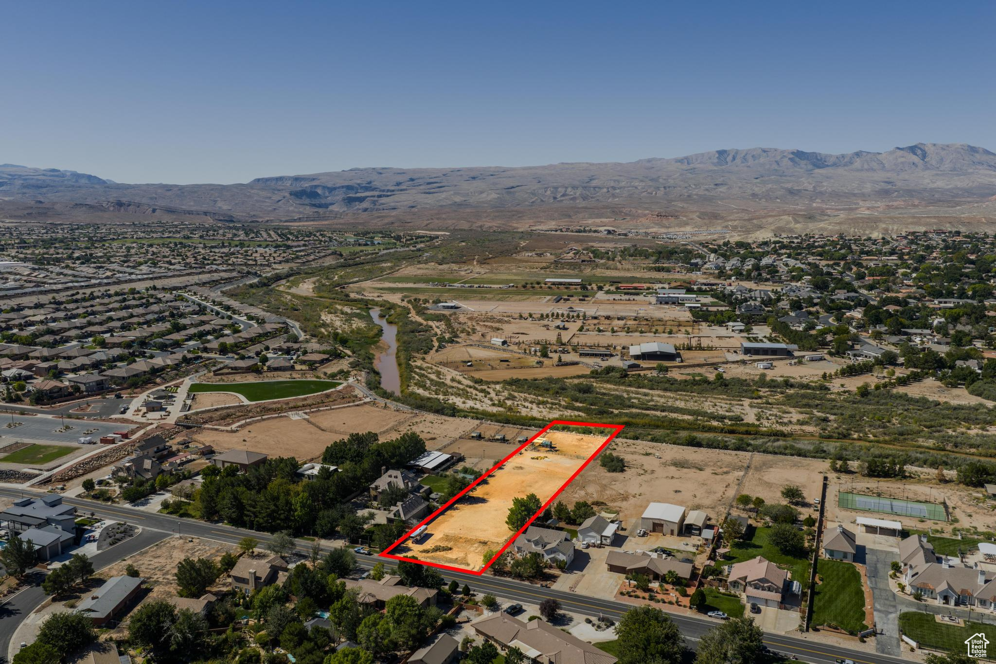 main property photo 10