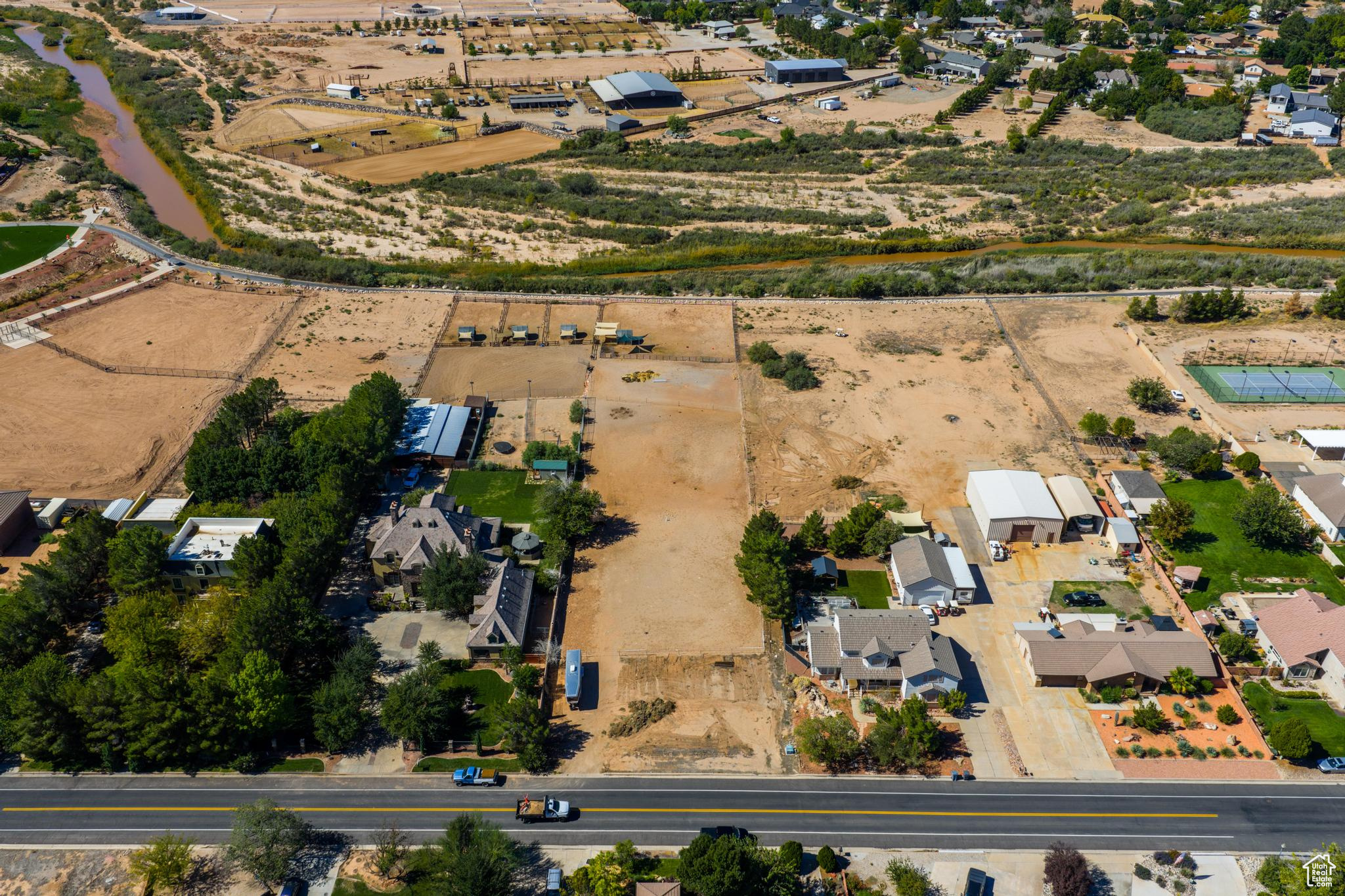 main property photo 17
