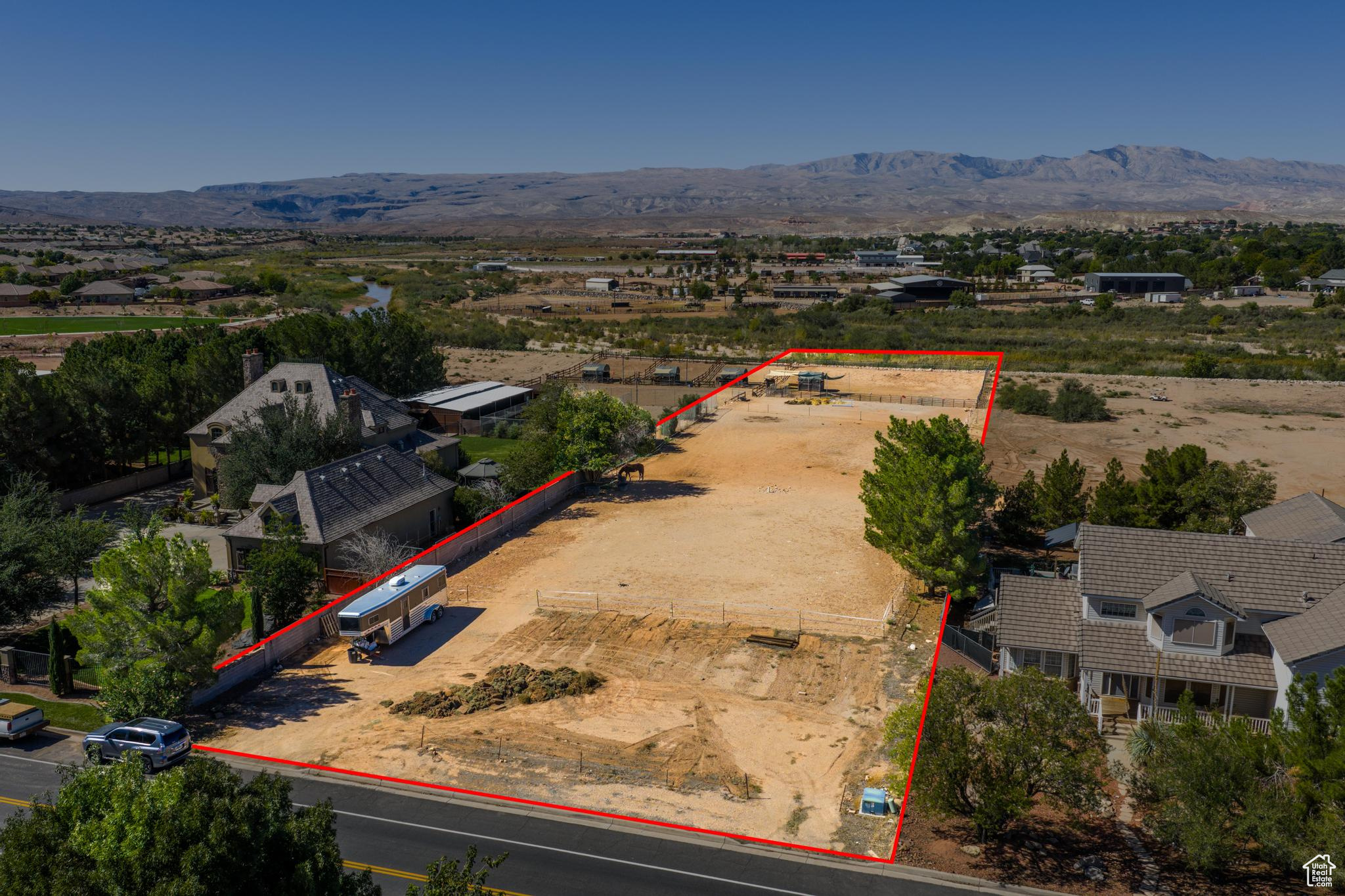 main property photo 19