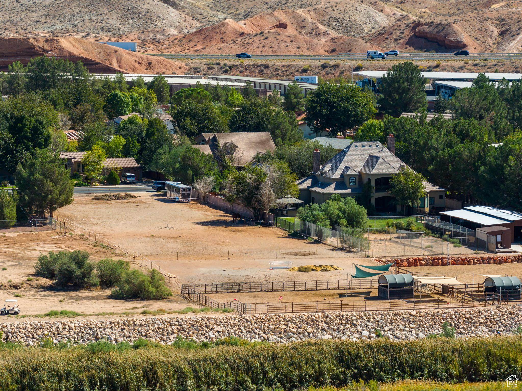 main property photo 2