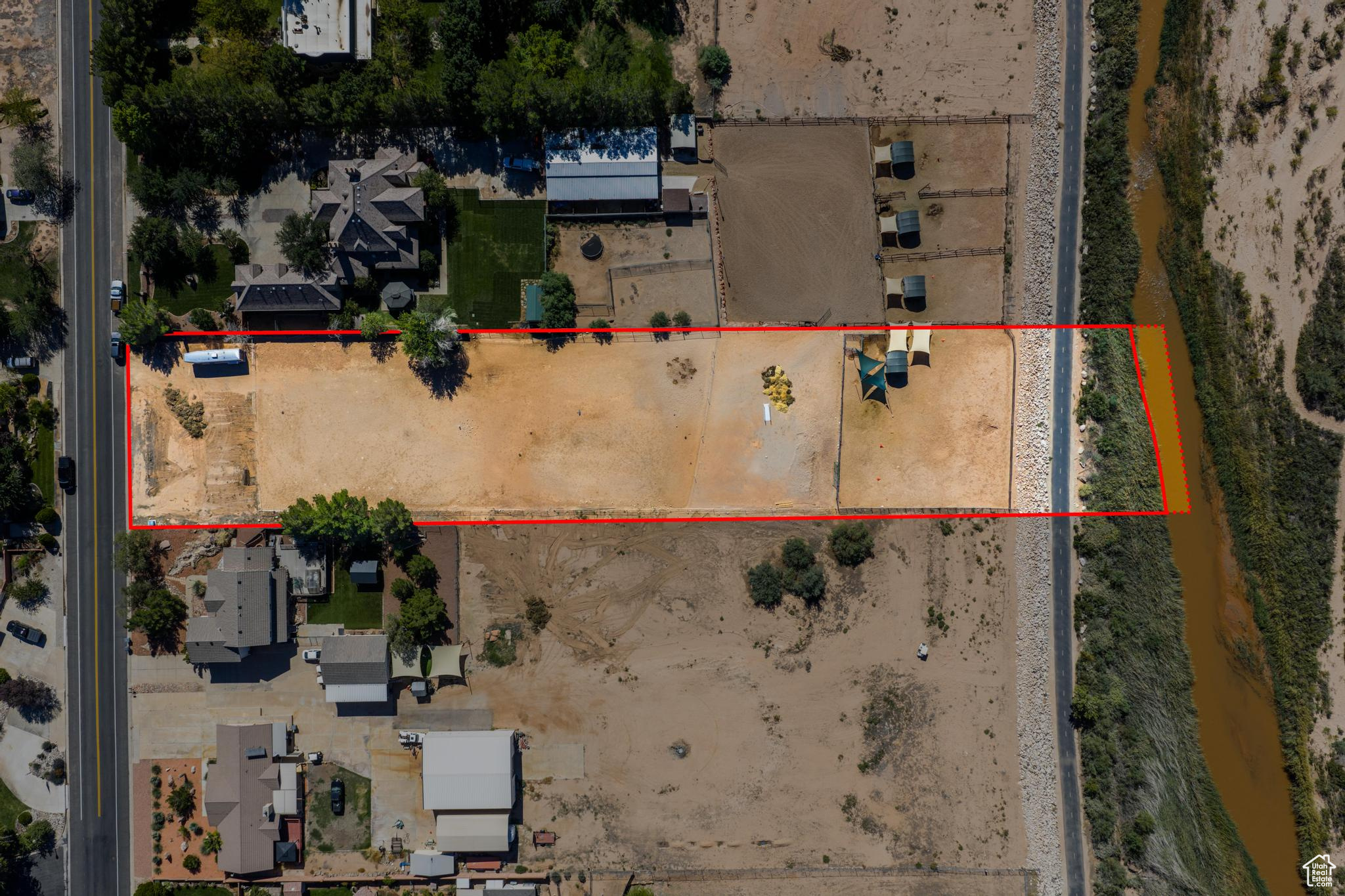main property photo 23