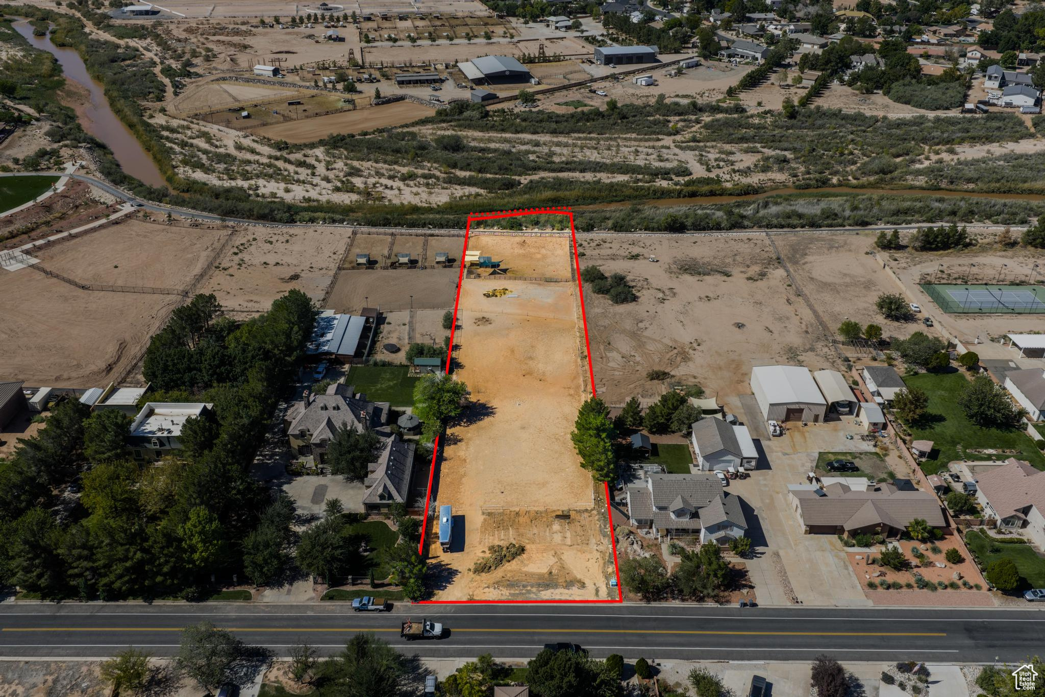 main property photo 27
