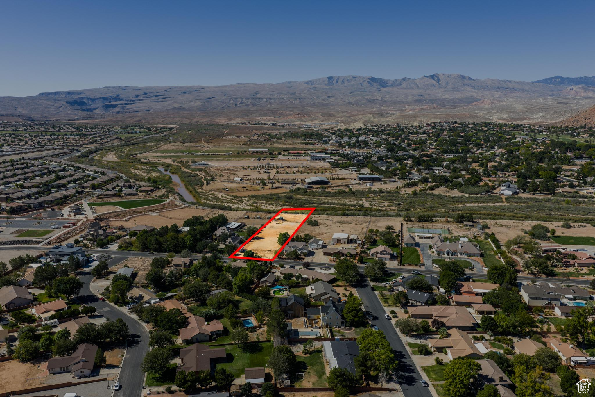 main property photo 8