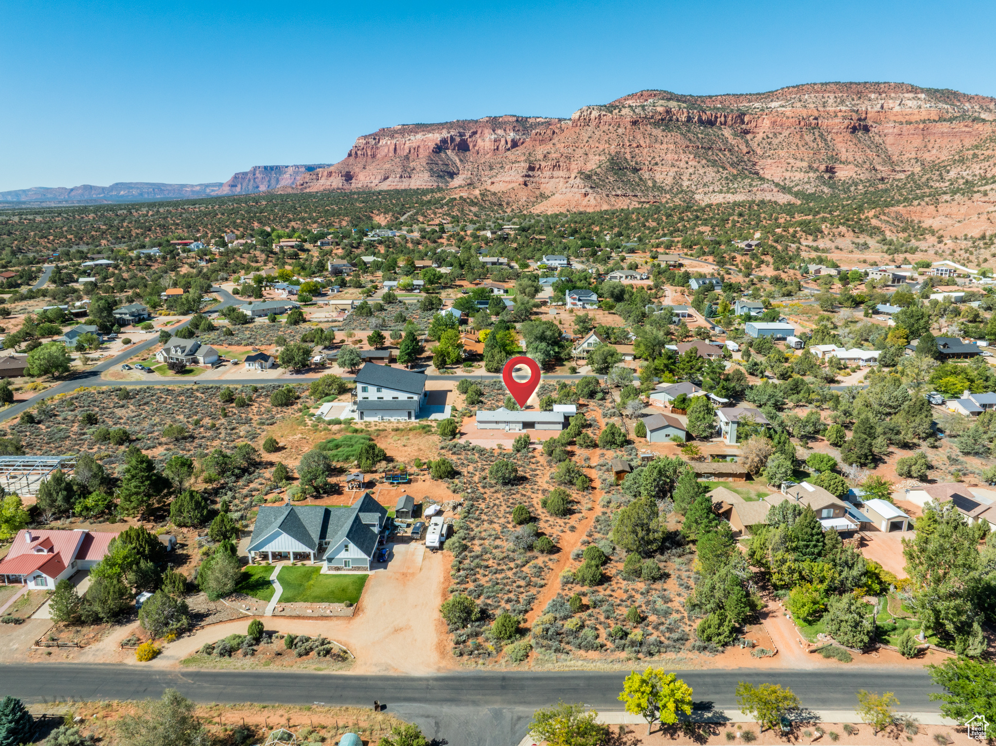 main property photo 13