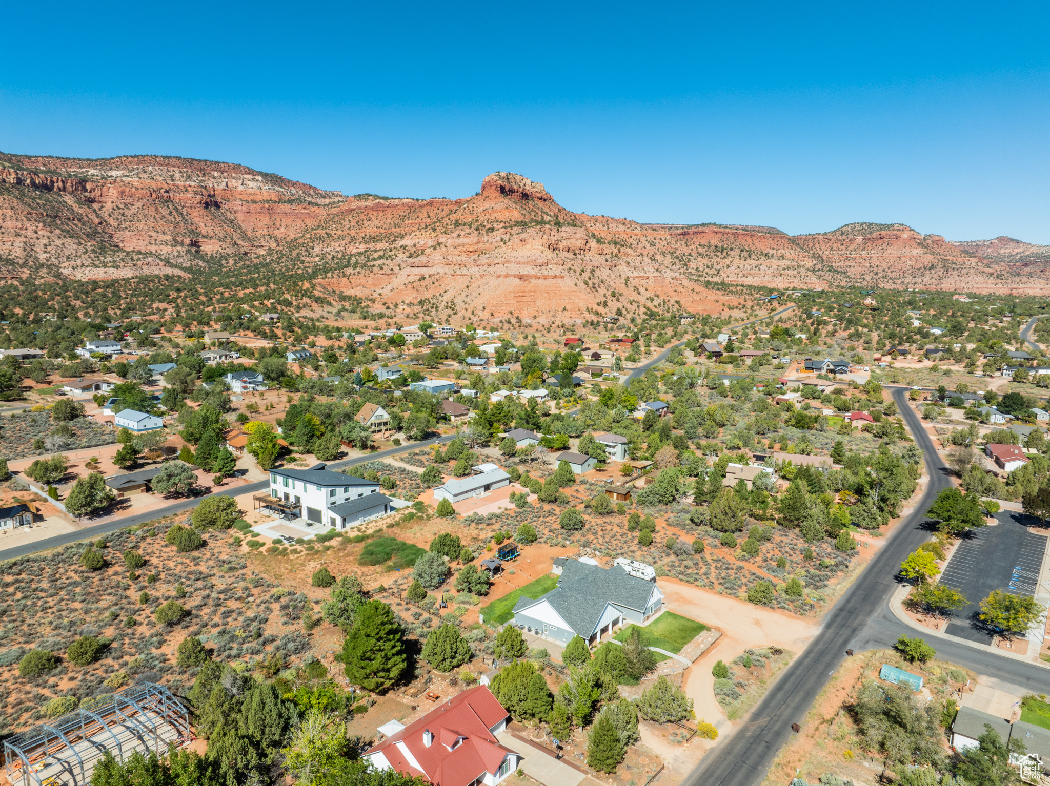 main property photo 14