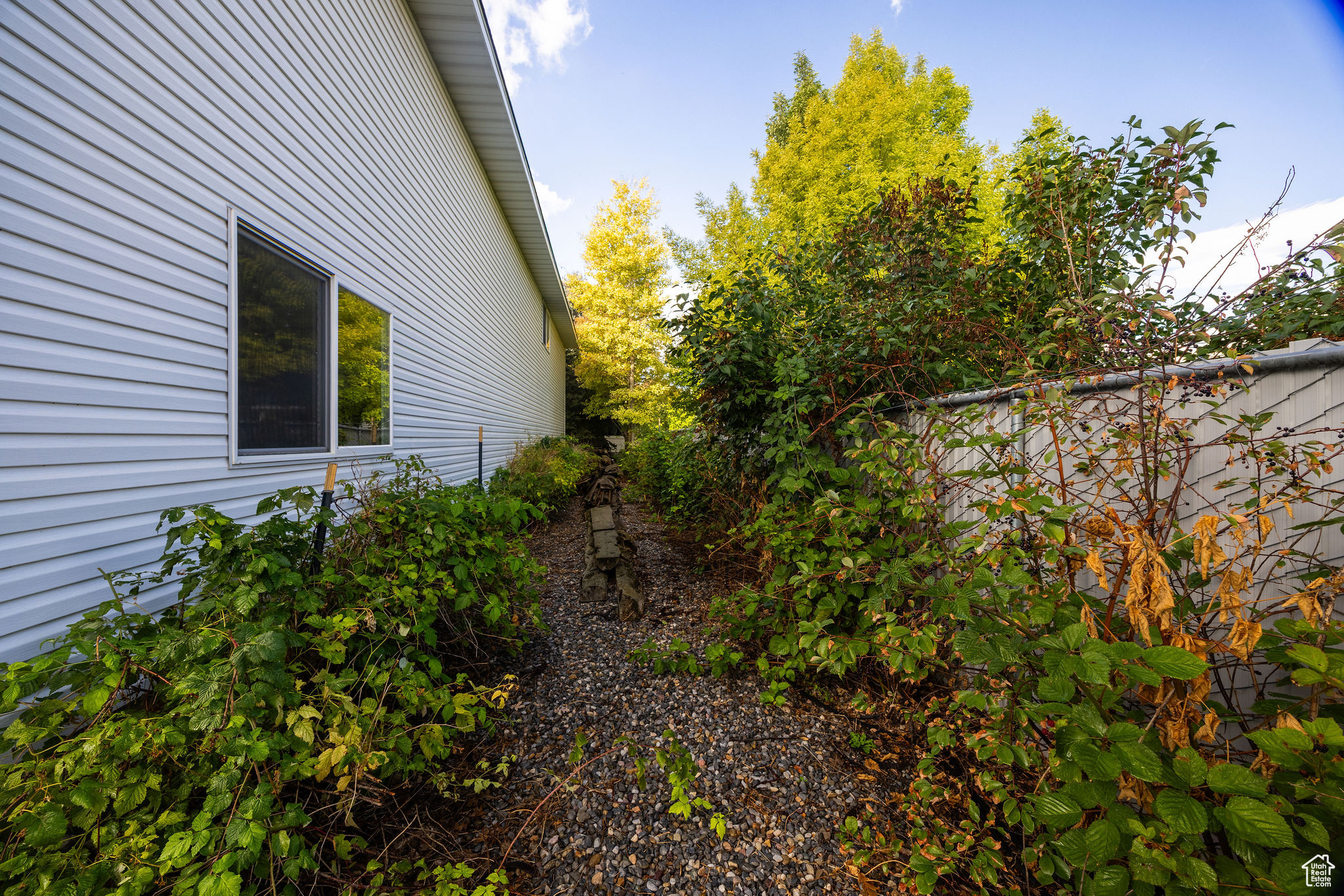 main property photo 45