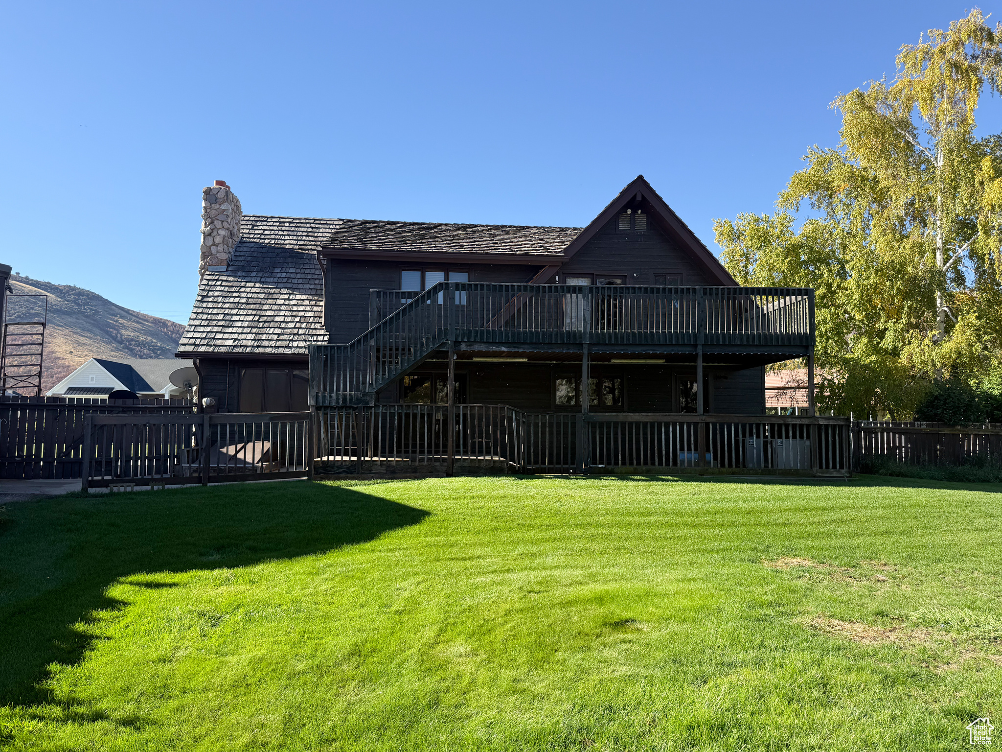 main property photo 34
