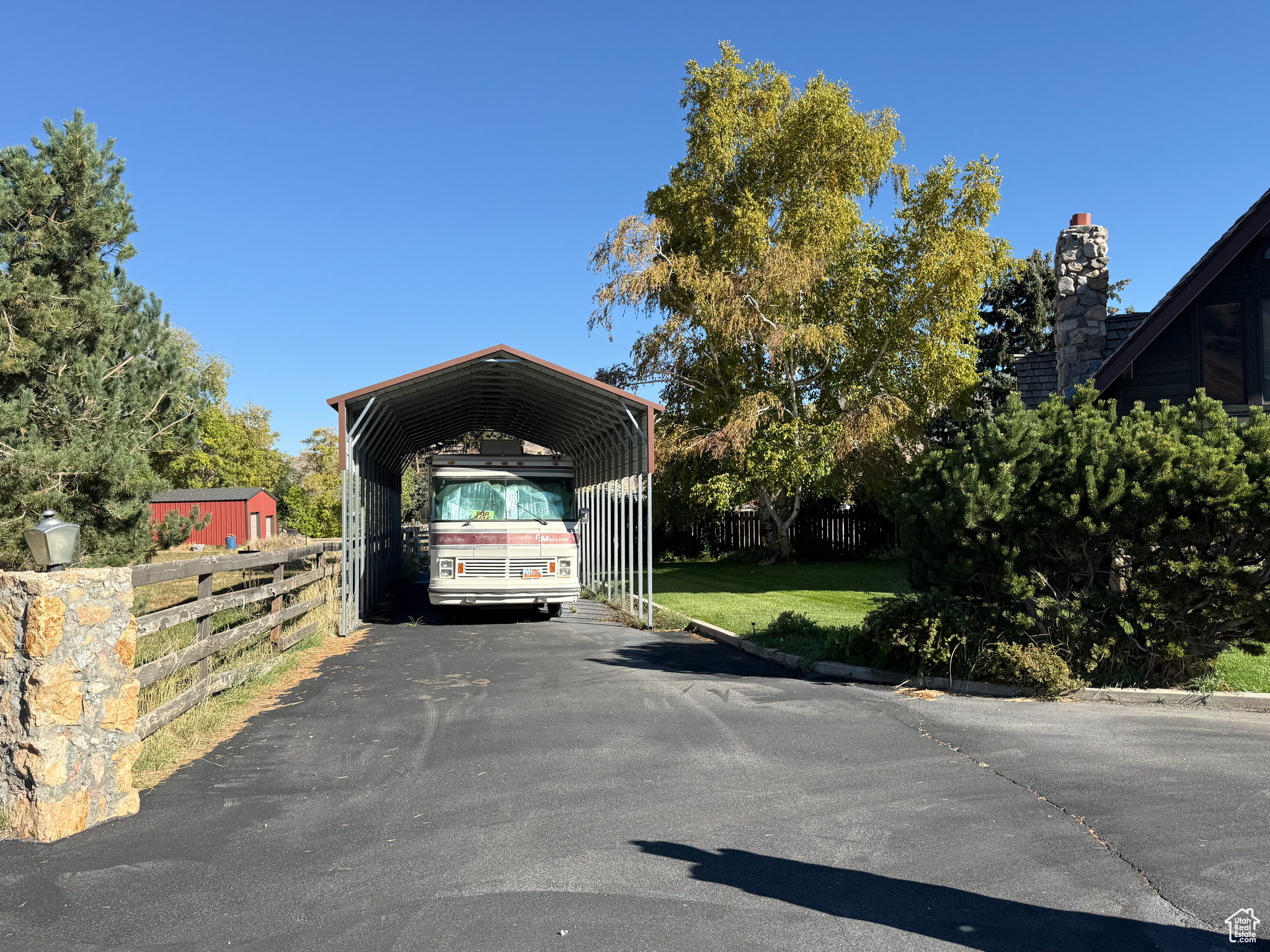 main property photo 41