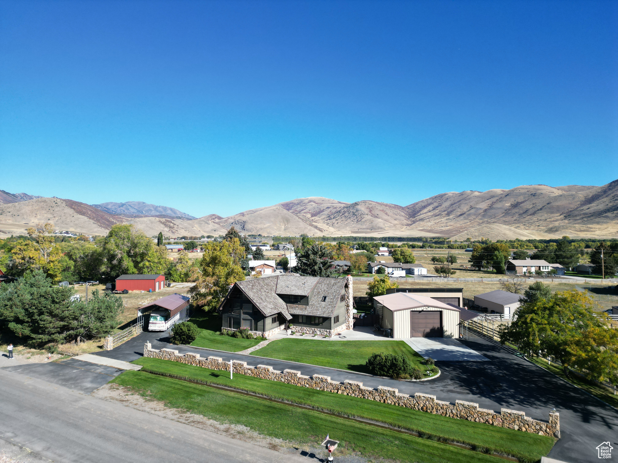 main property photo 46