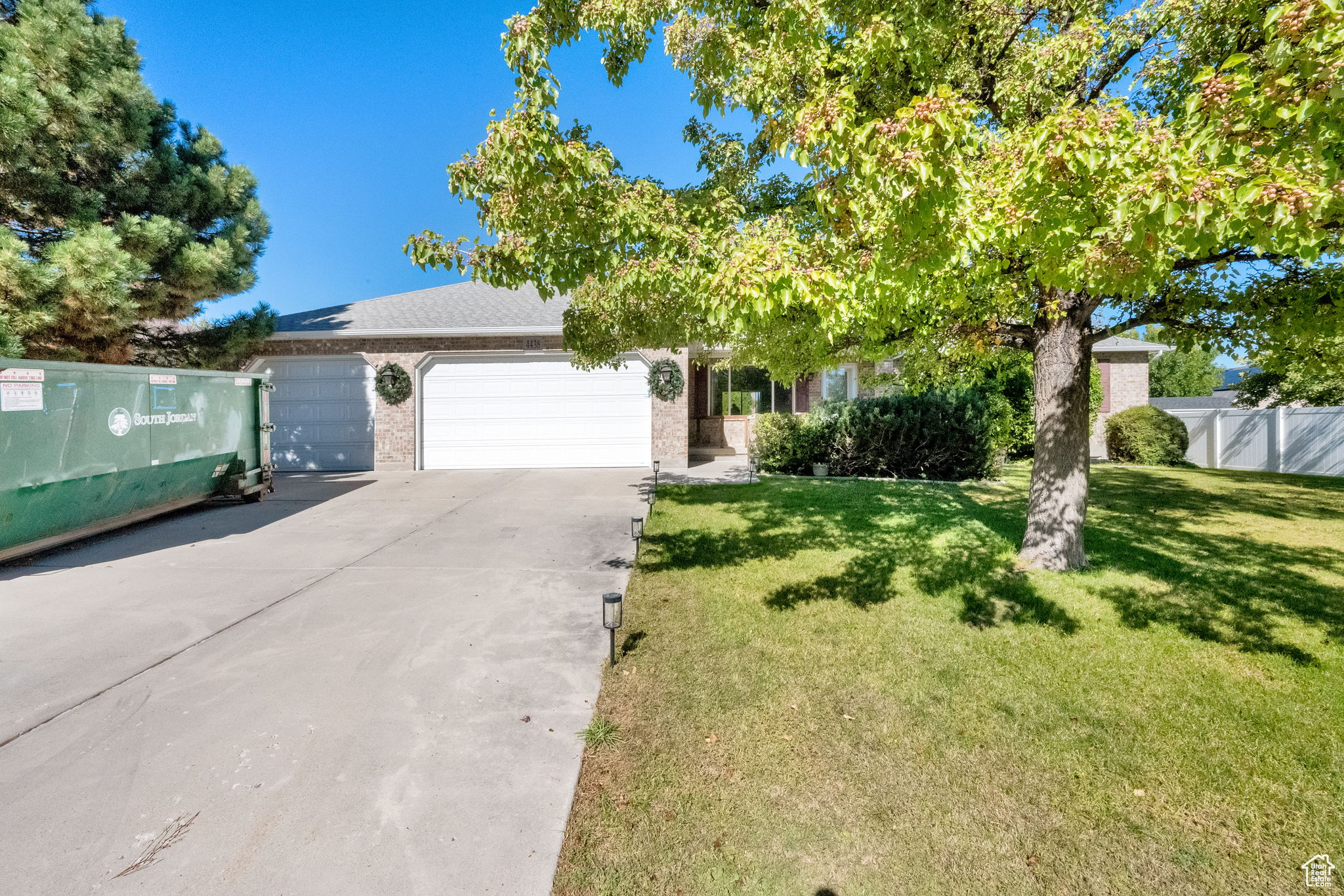 property viewer photo 1